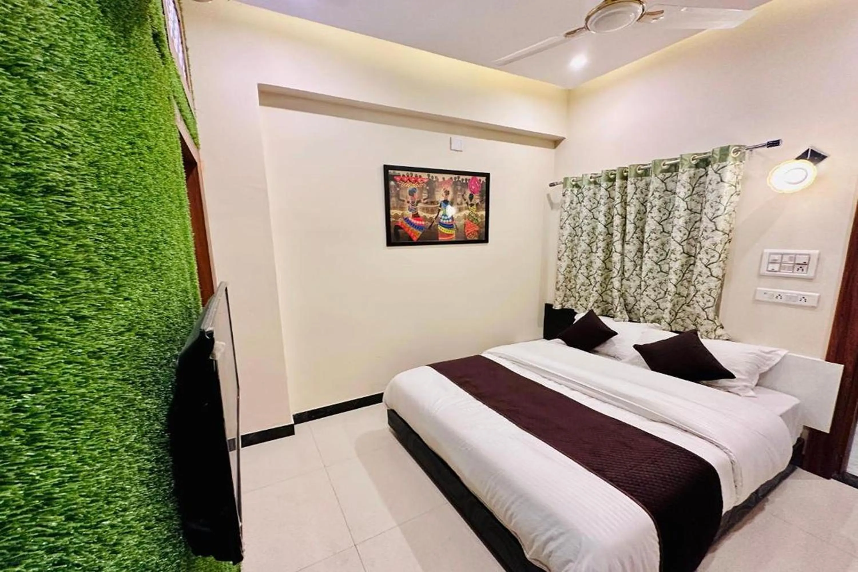 Bedroom in Hotel The Galaxy near Udaipur Airport
