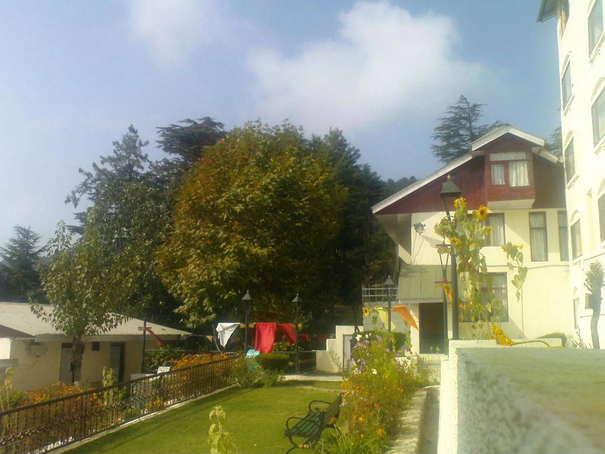 Day in Vardaan Hotels - PatniTop