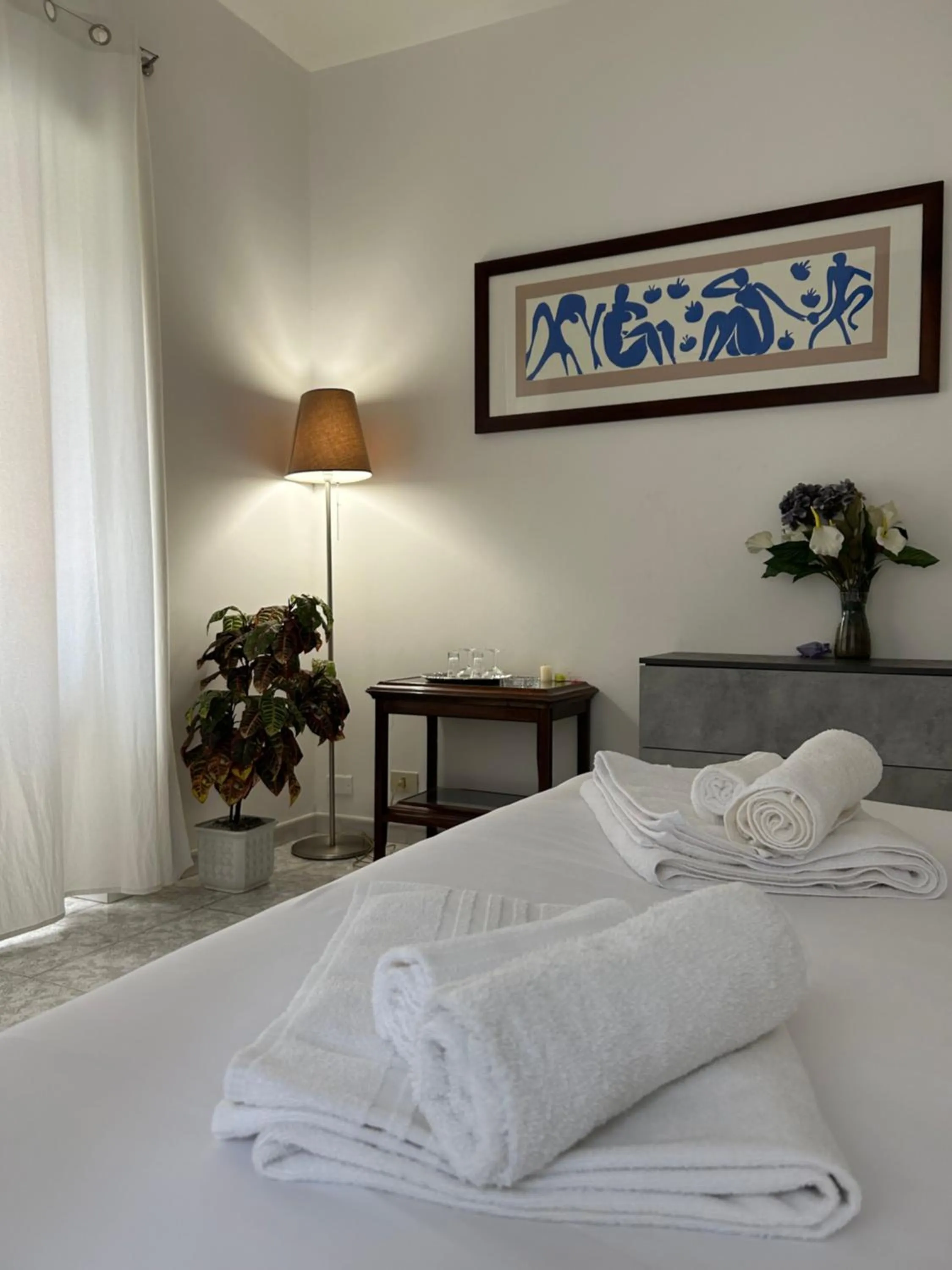 Bedroom, Bed in Candelor House - Apartment & Garden in Gianicolense