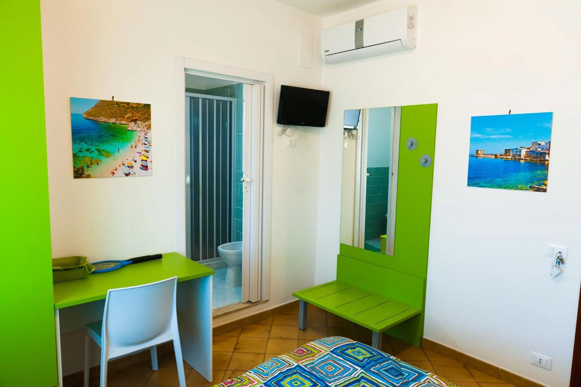 Bed in Bed and Breakfast Sapore di Sale