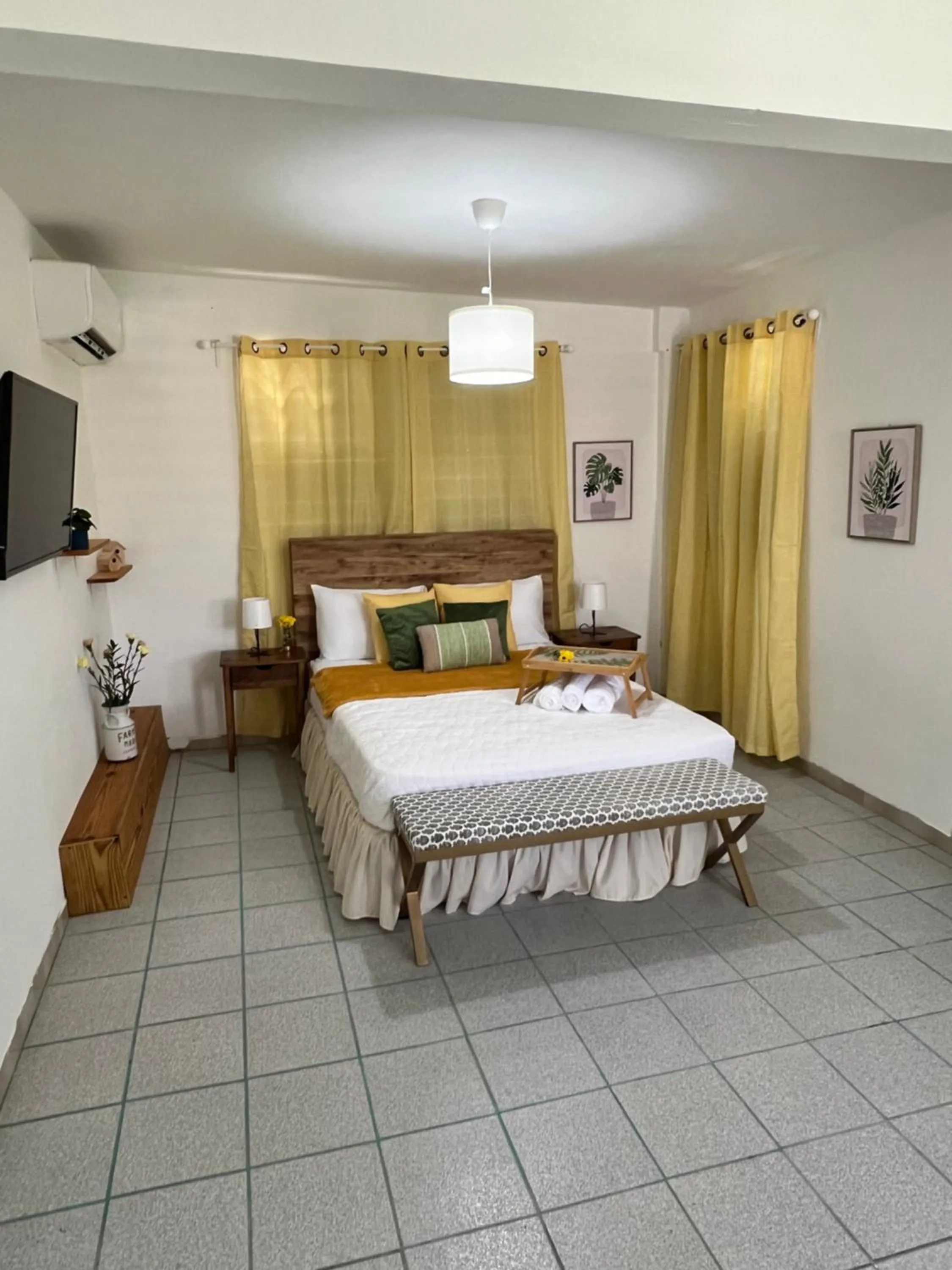 TV and multimedia, Bed in Villa Alborada
