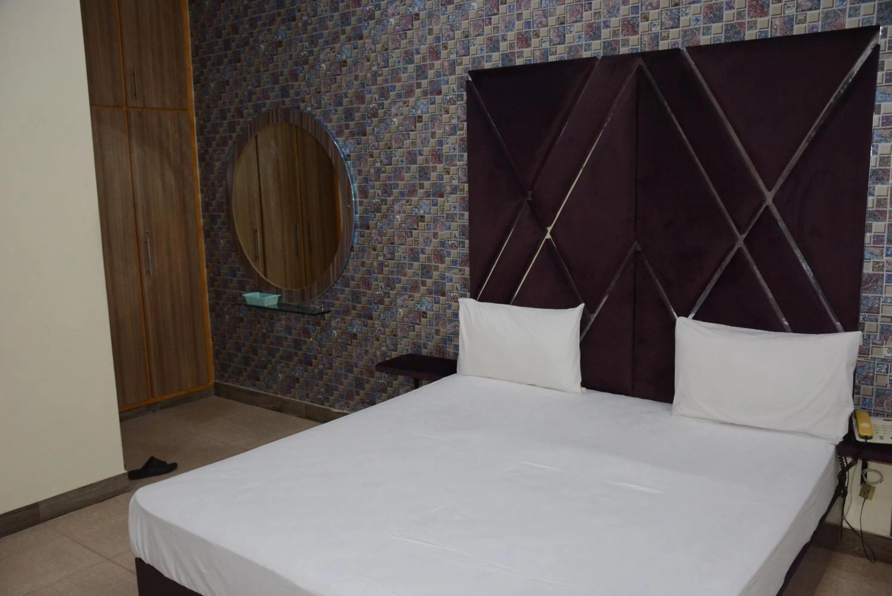 Bedroom in Hotel The Taj Multan