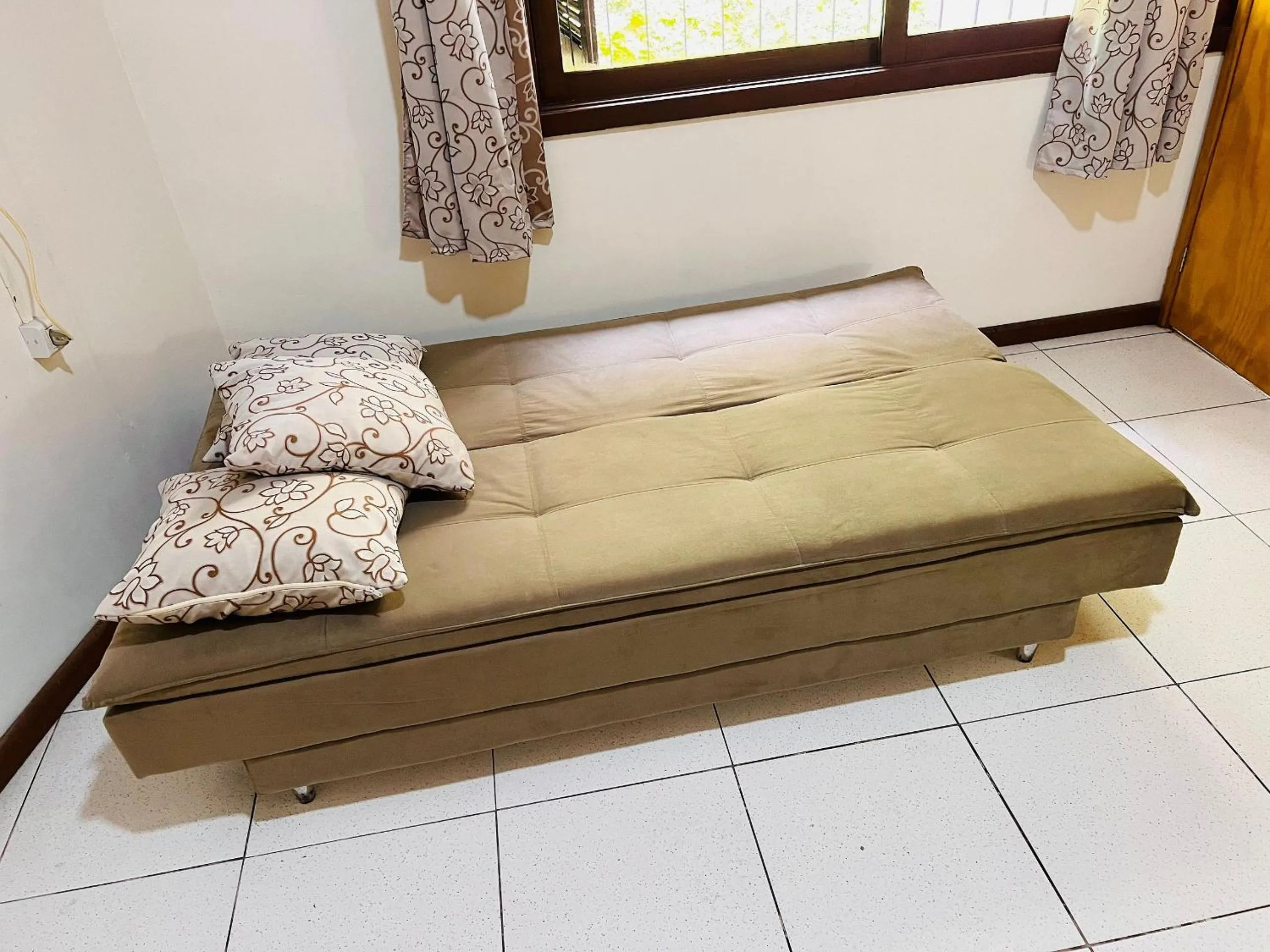 Living room in MRG Anexo Vó Iria AP 3 a 600 m da Rua Coberta