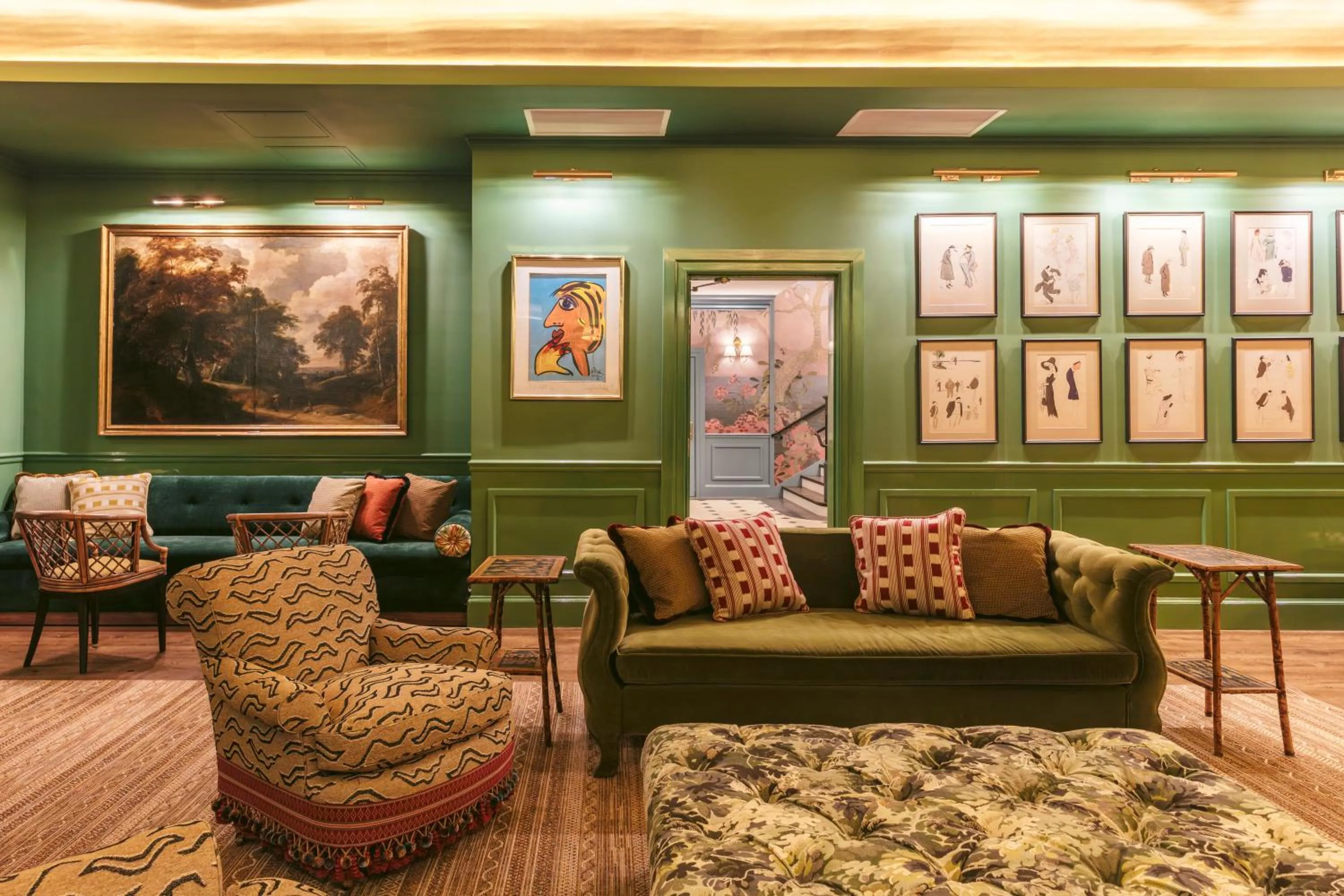 Living room in Gardiner House