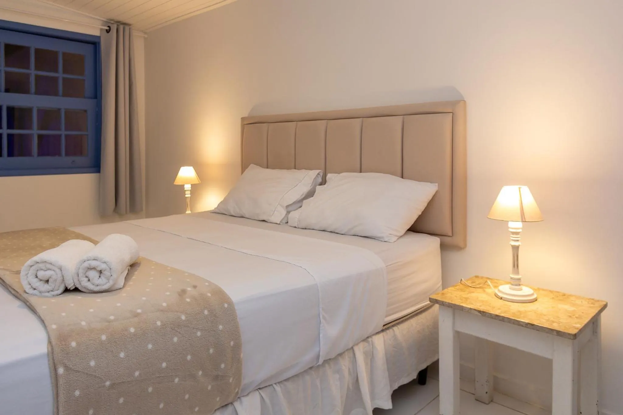 Photo of the whole room, Bed in Pousada Vila Capri