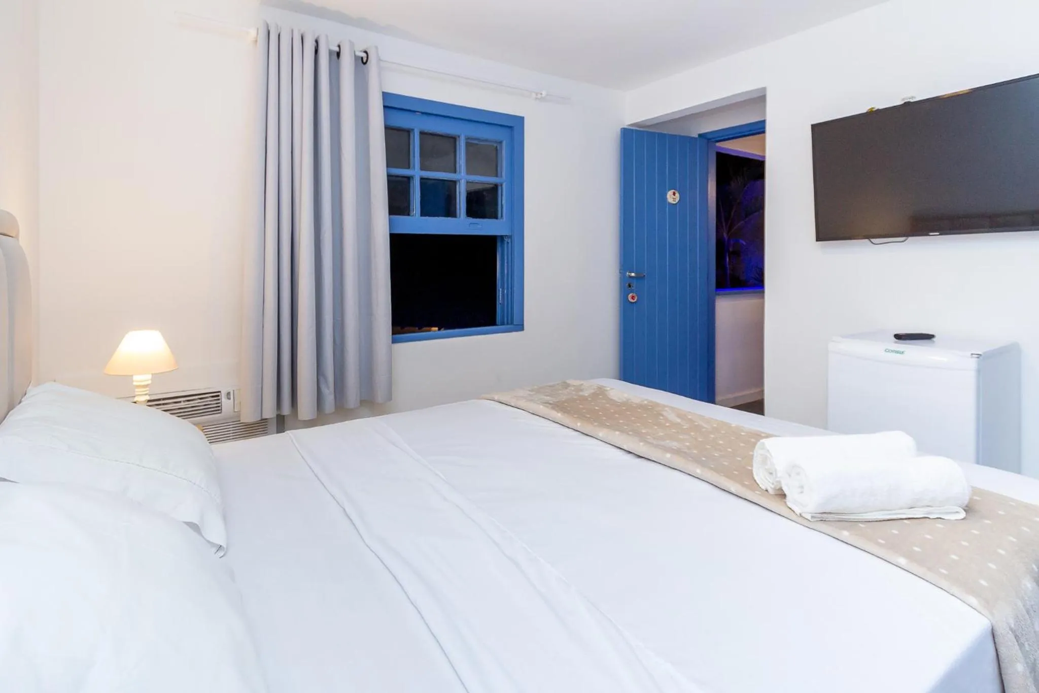 Photo of the whole room, Bed in Pousada Vila Capri