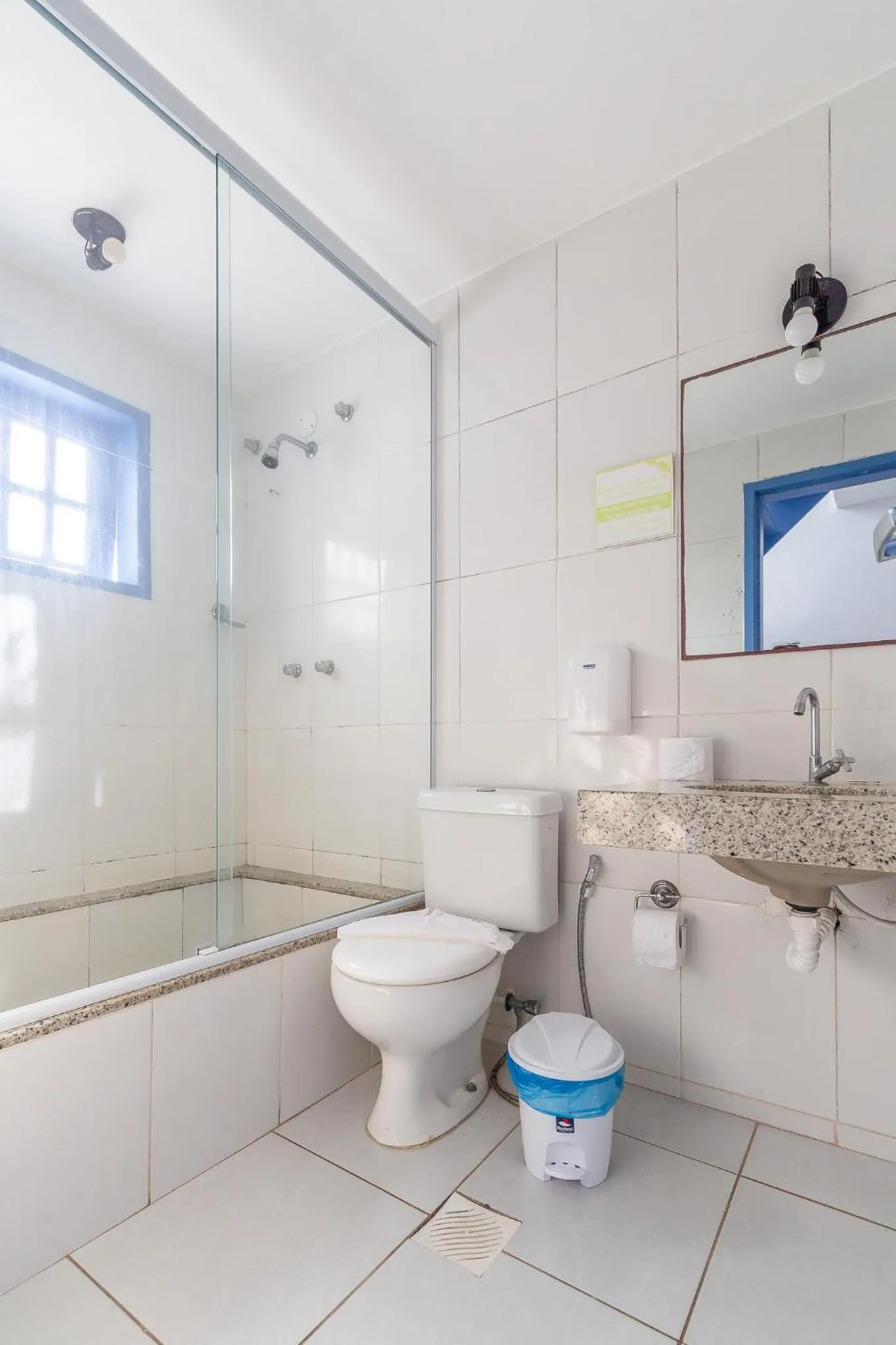 Bathroom in Pousada Vila Capri