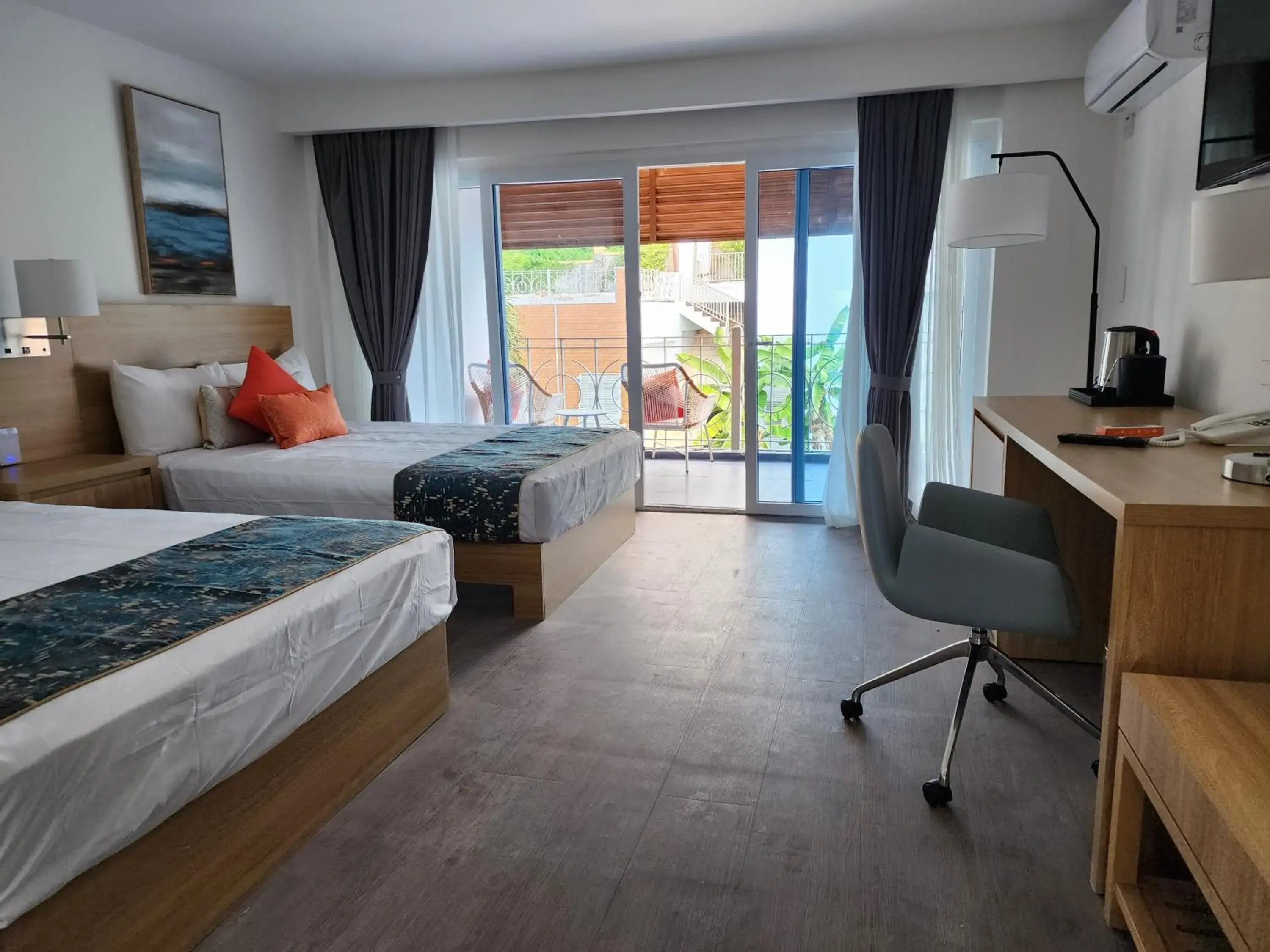 Standard Double Room - single occupancy in Hotel 39 Jamaica Standard Double Room - single occupancy in Hotel 39 Jamaica