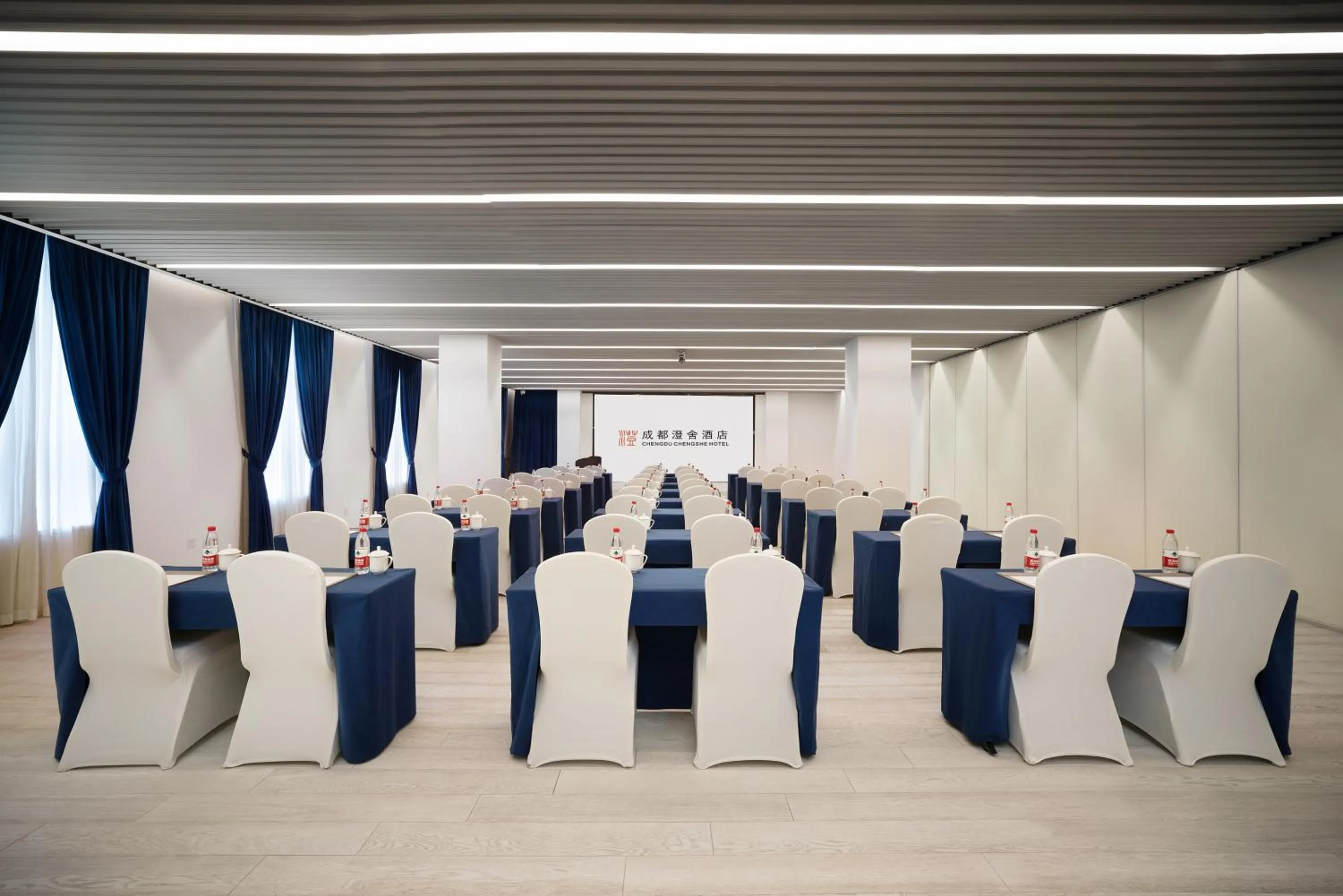 Restaurant/places to eat in Chengdu Chengshe Hotel - Wenjiang University Town Southwest Caida Branch