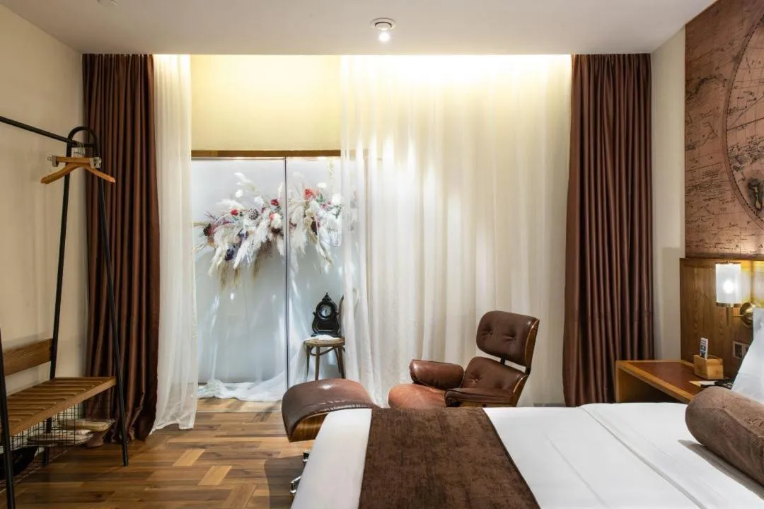 JAMES JOYCE COFFETEI- Guangzhou Beijing Road Metro Station Pedestrian Street Branch