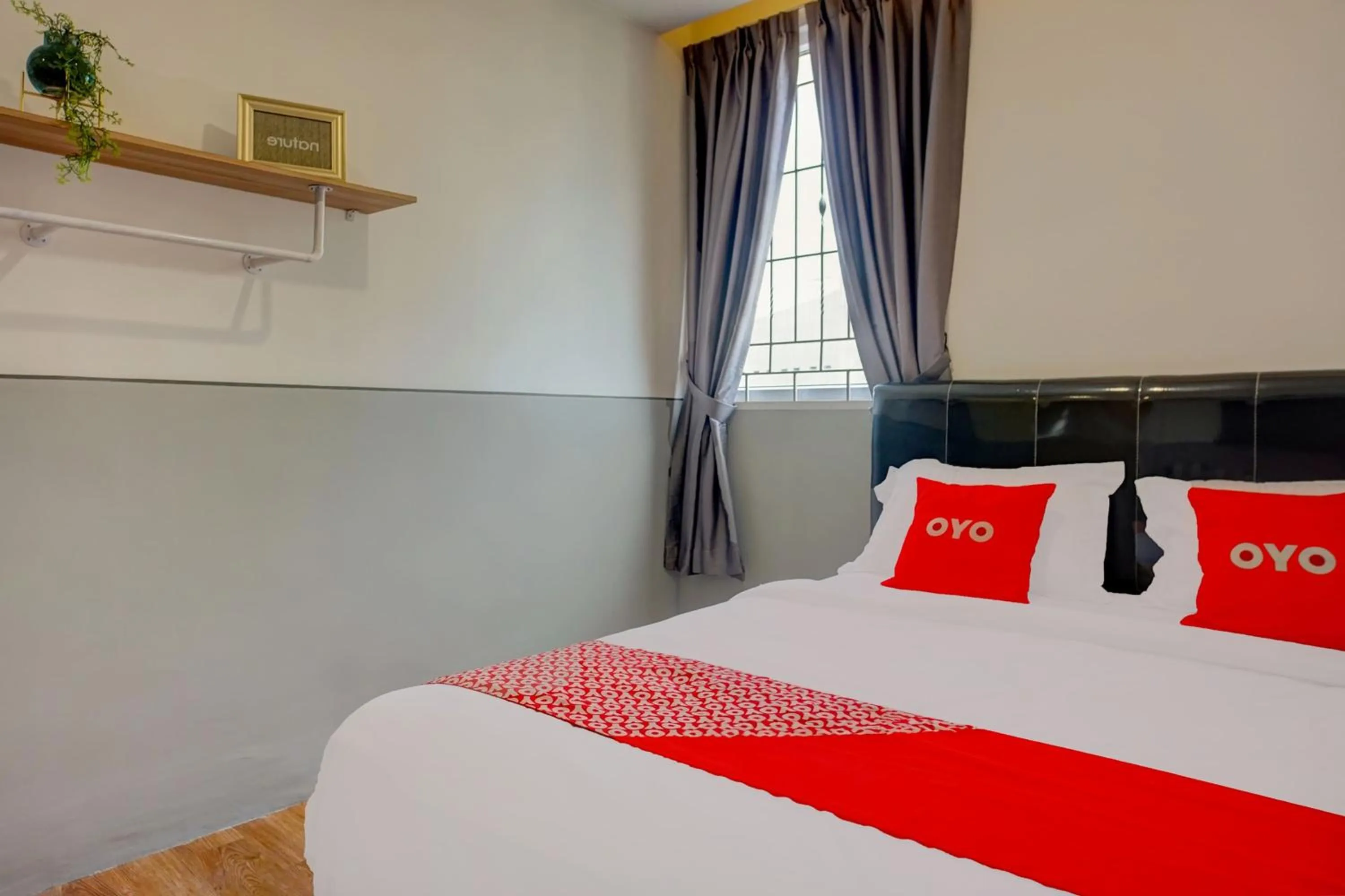 Bedroom, Bed in Hotel O Alhesa Residence