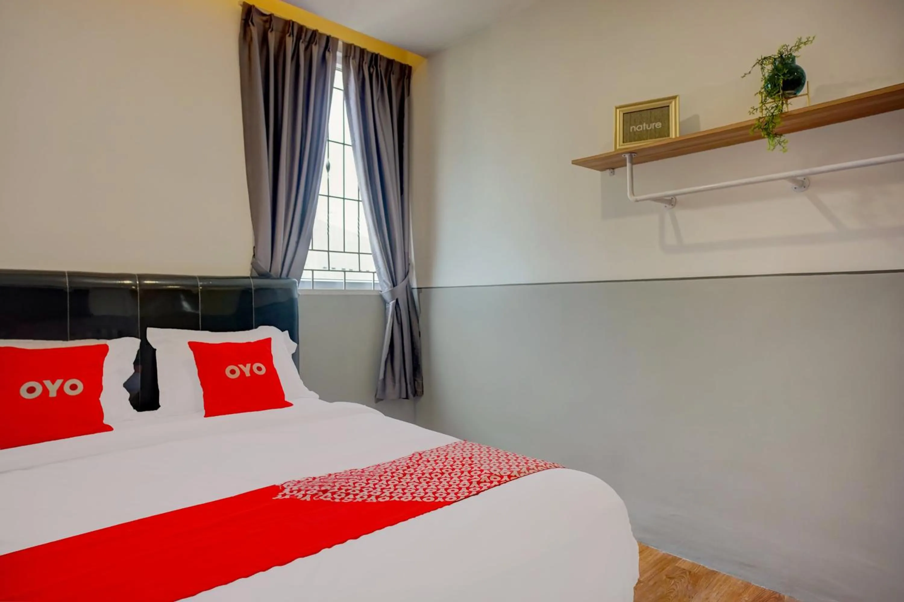 Bedroom, Bed in Hotel O Alhesa Residence