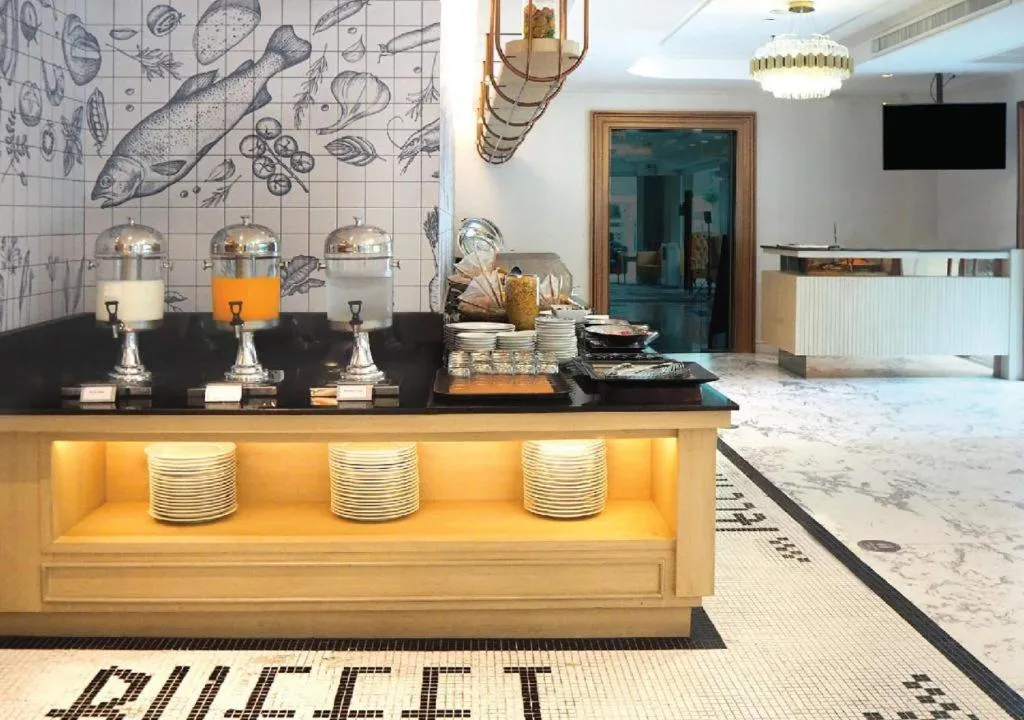 Breakfast in Court Wing Hotel Sukhumvit Bangkok