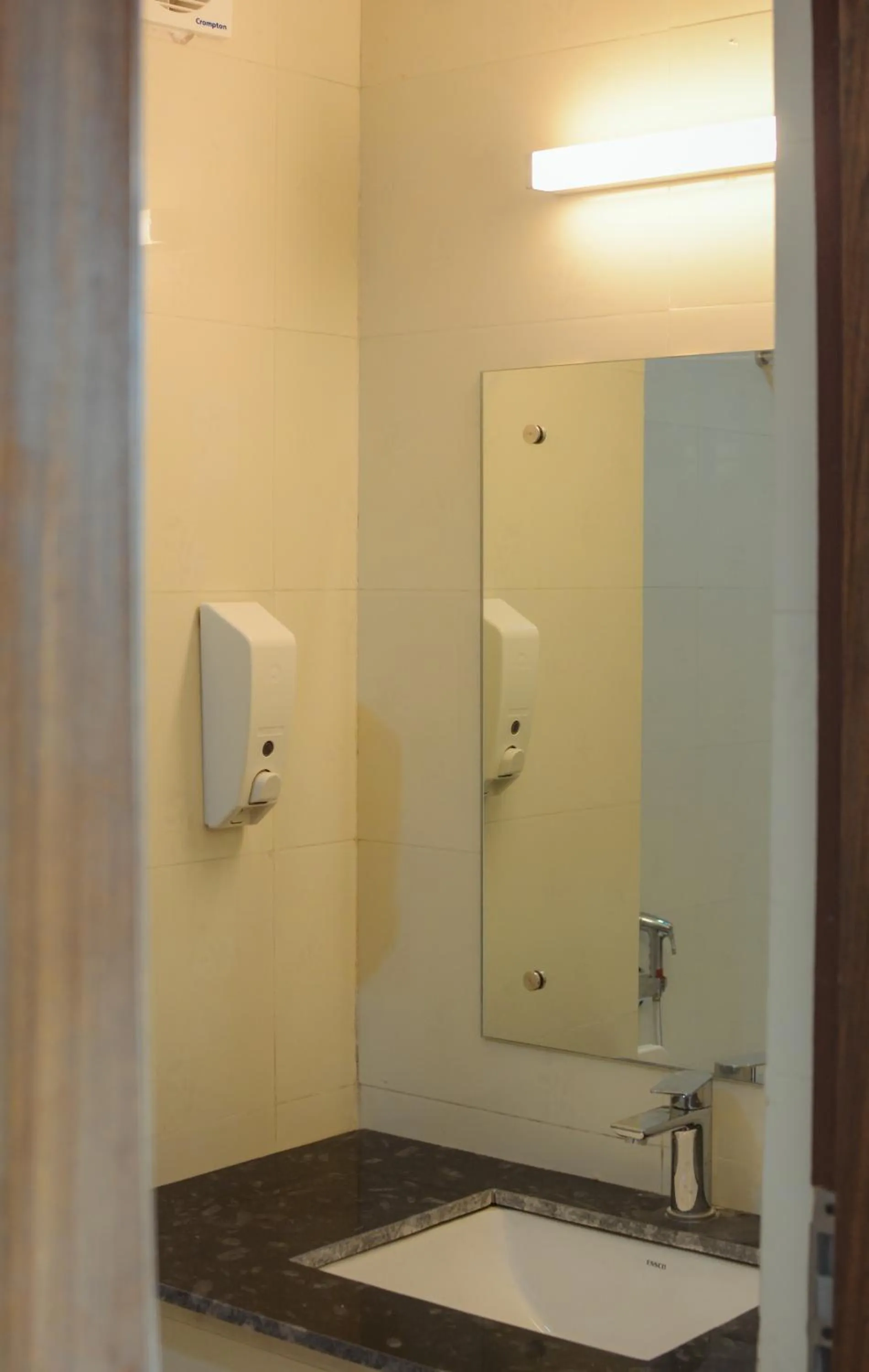 Bathroom in Hotel Gulmohar