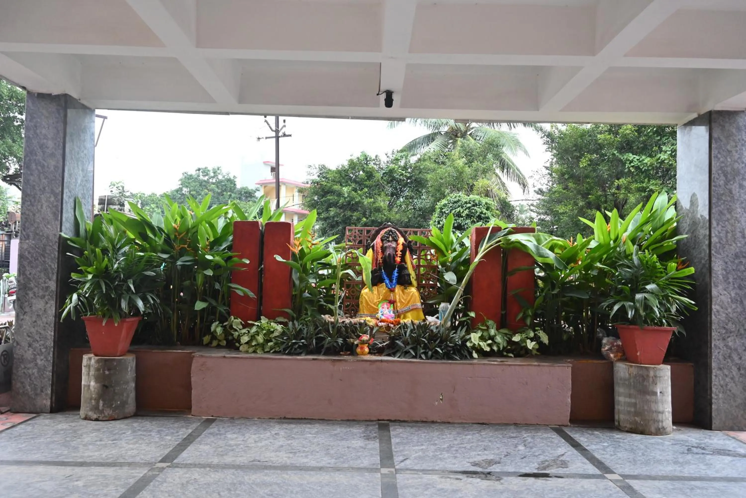 Property building in HOTEL SUN GREEN