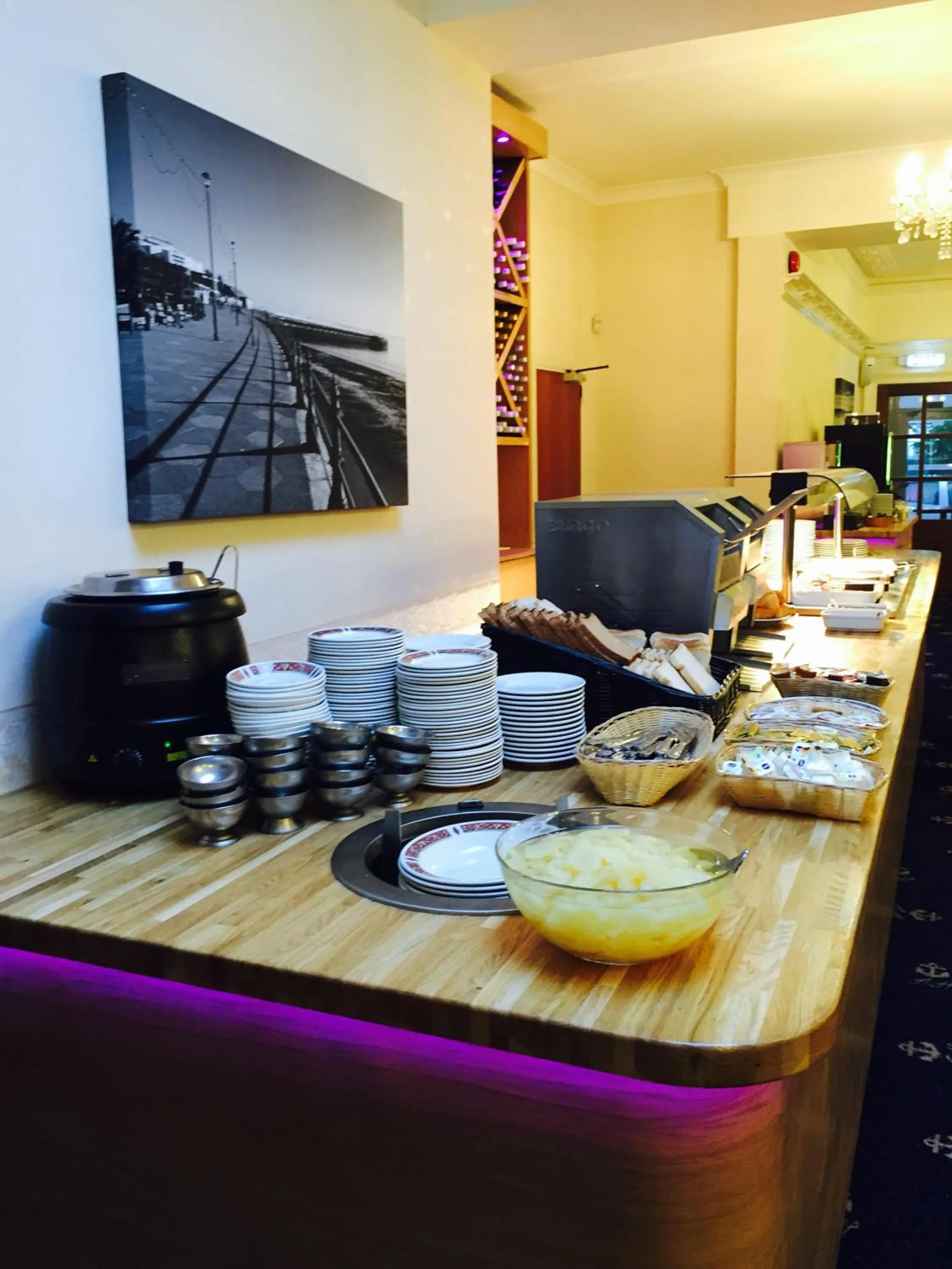 Food in Anchorage Hotel & Spa