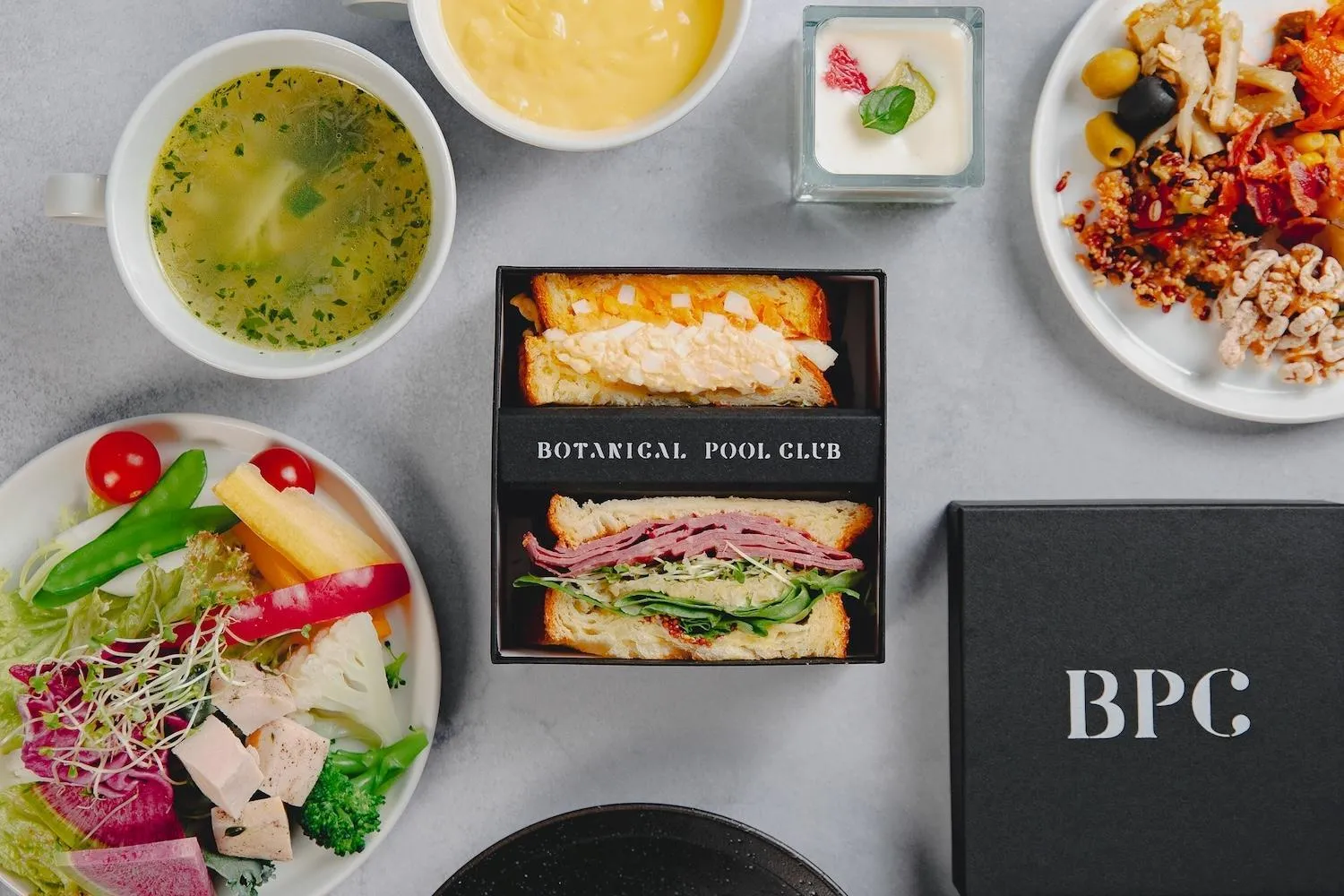 Breakfast in BOTANICAL POOL CLUB