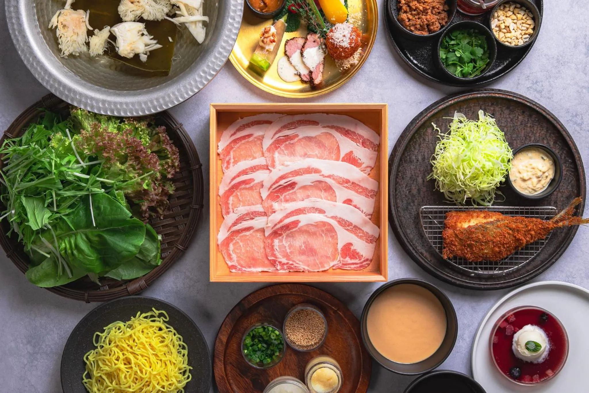 Food in BOTANICAL POOL CLUB