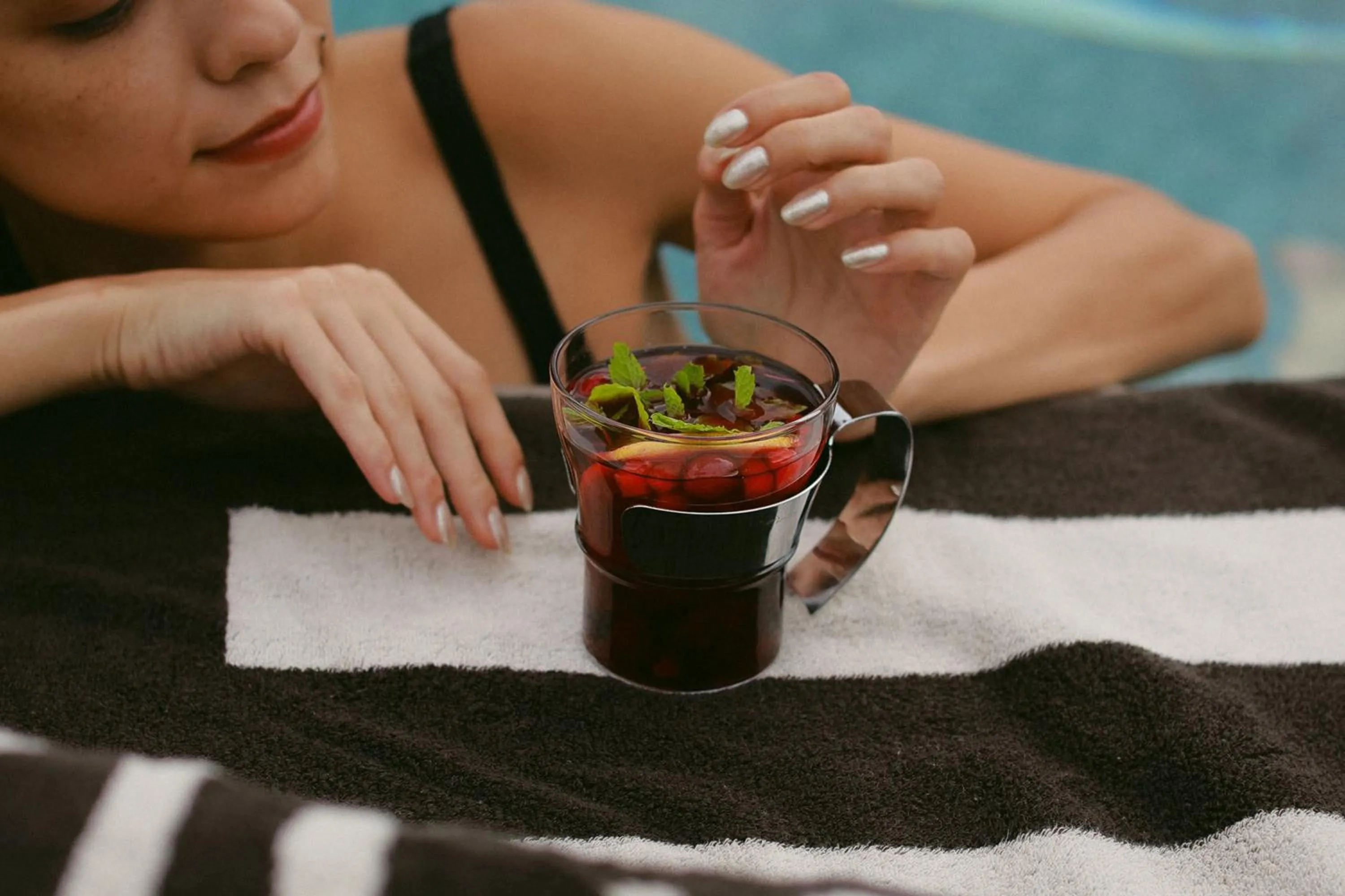 Drinks in BOTANICAL POOL CLUB