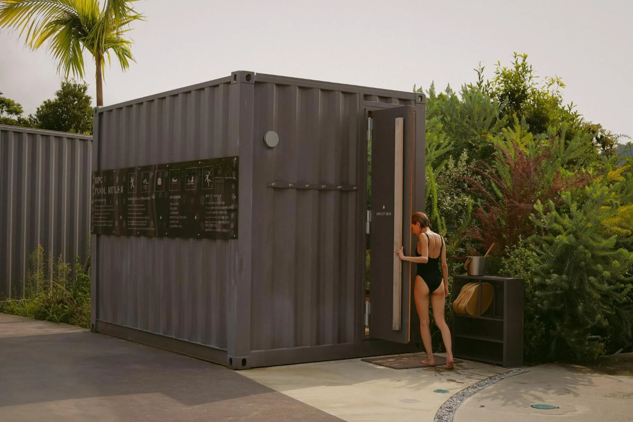 Sauna in BOTANICAL POOL CLUB
