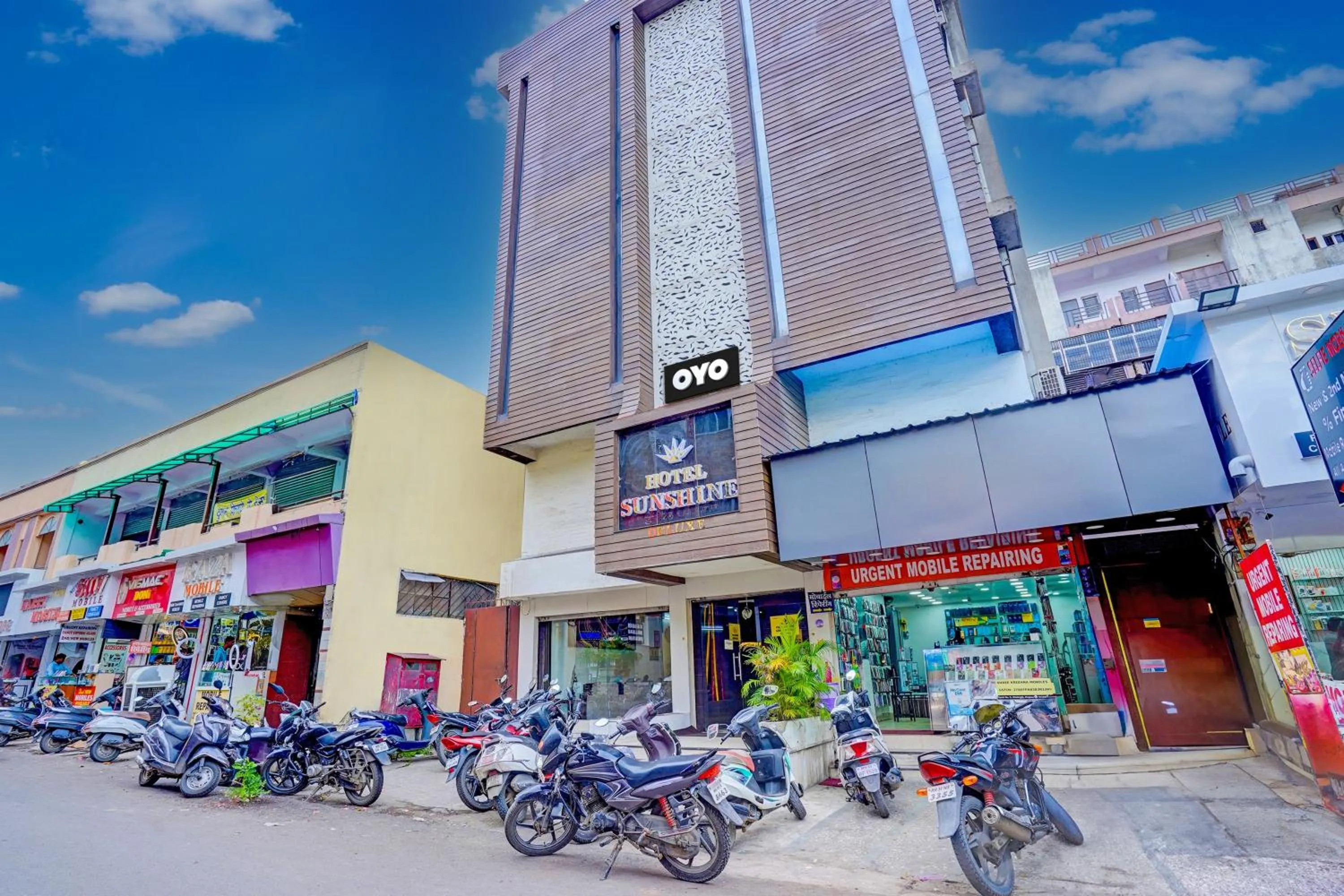 Facade/entrance in Hotel O Sunshin Deluxe