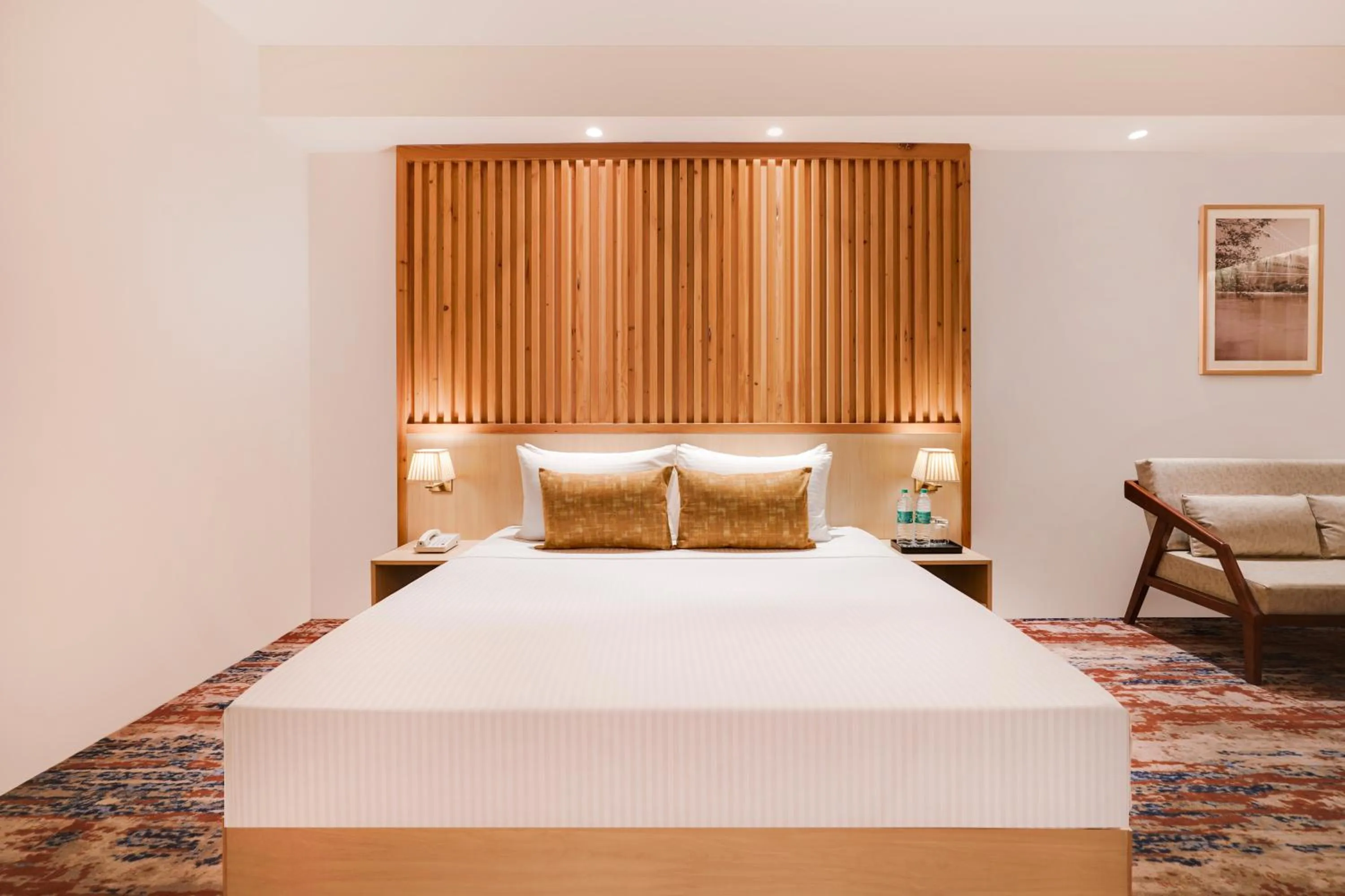 Bedroom, Bed in Lemon Tree Hotel, Haridwar