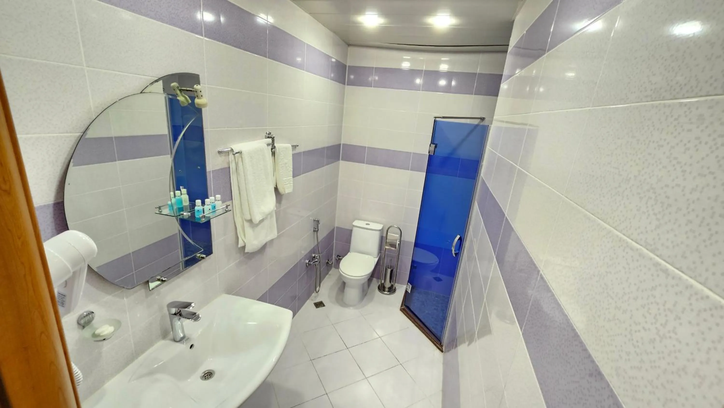 Shower in Du Port Boutique Hotel