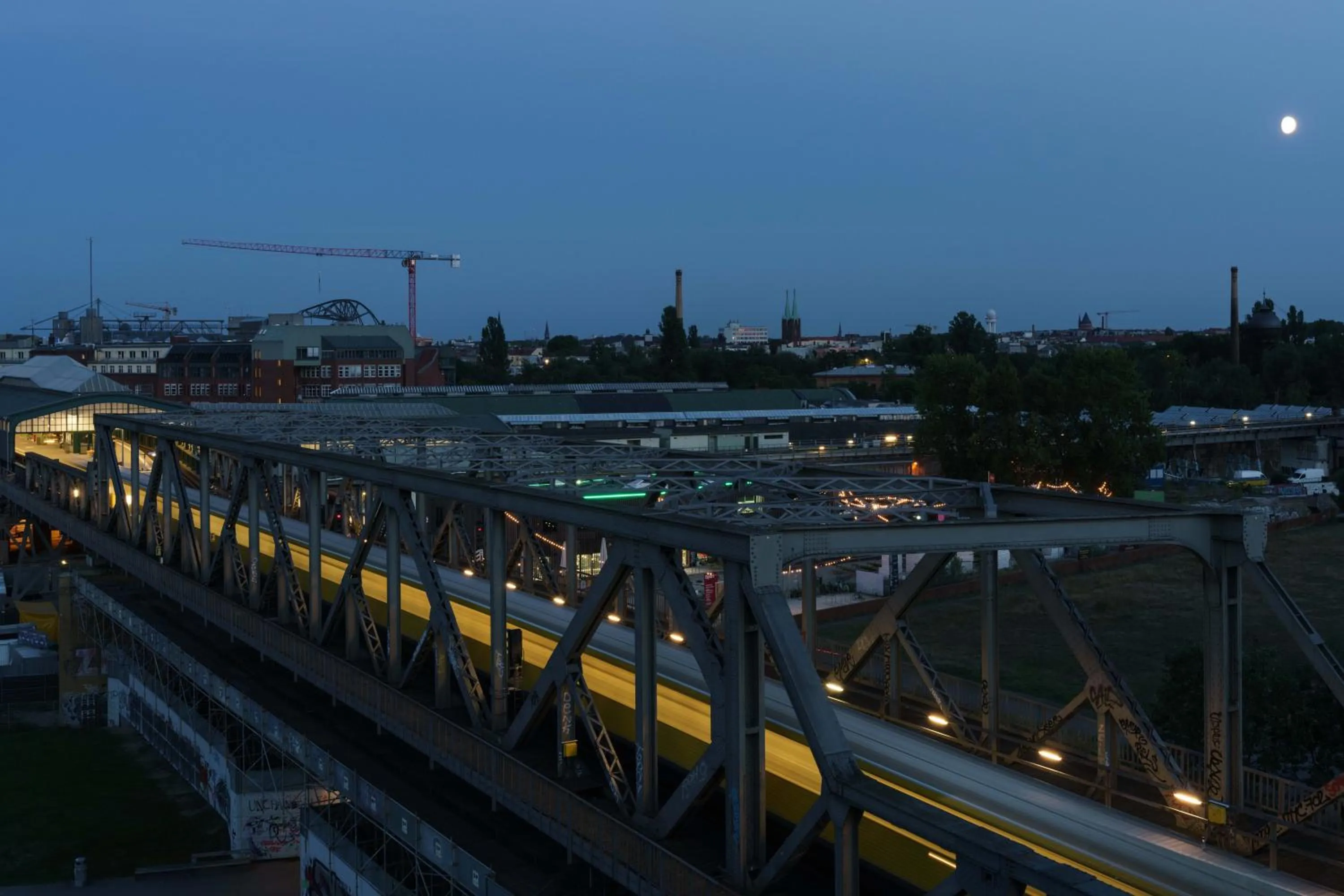 Night in Vienna House Easy by Wyndham Berlin Potsdamer Platz