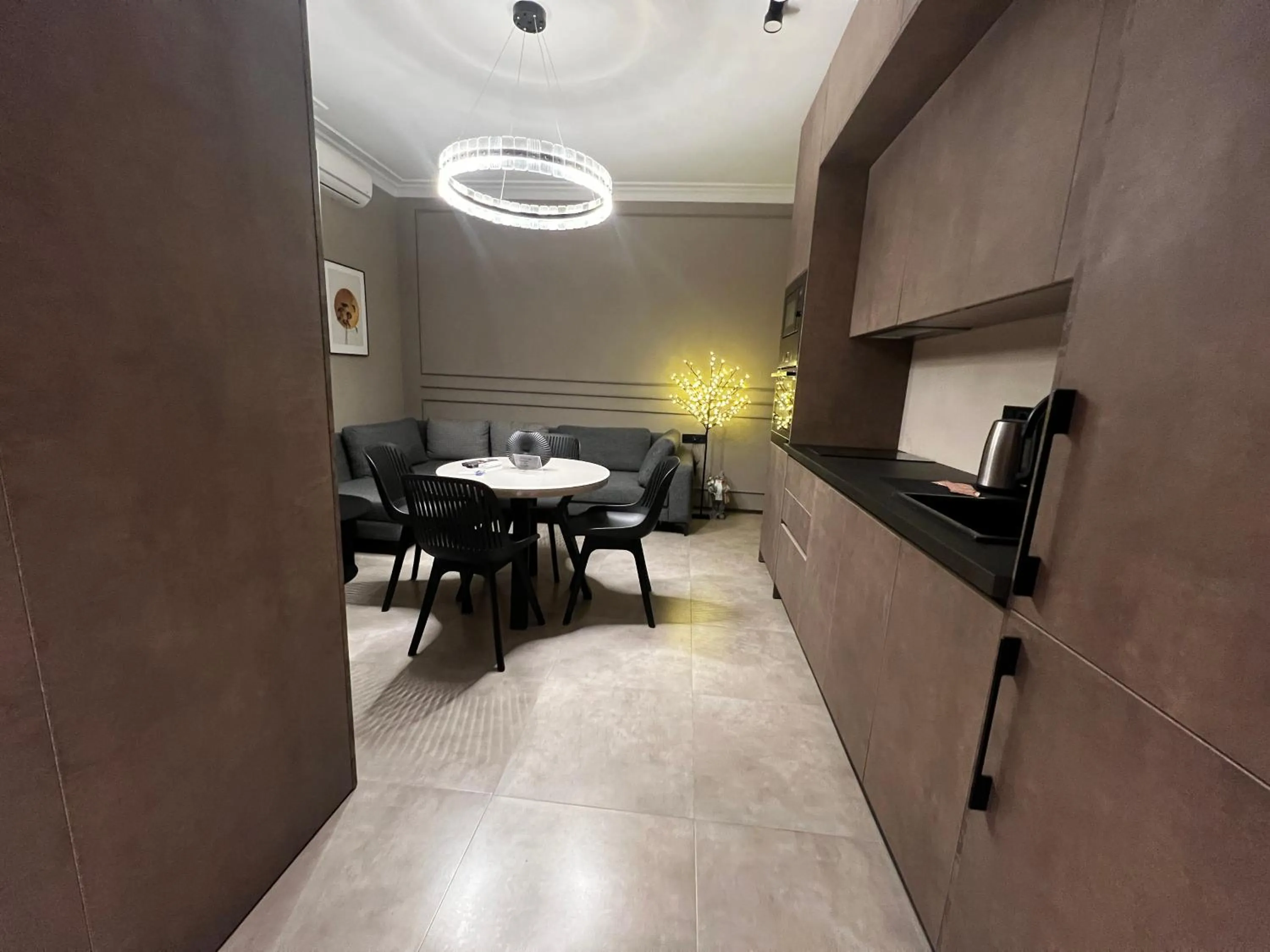 Seating area in Apart leitmotif