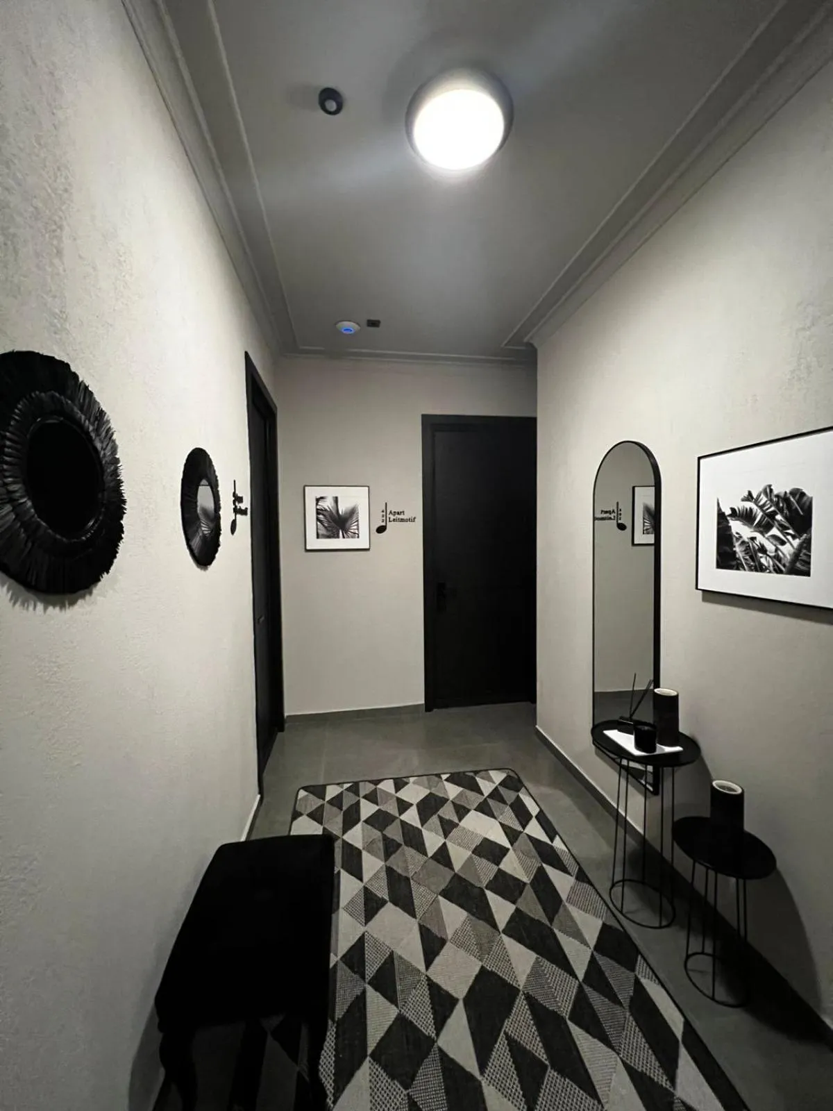 Seating area, Bed in Apart leitmotif