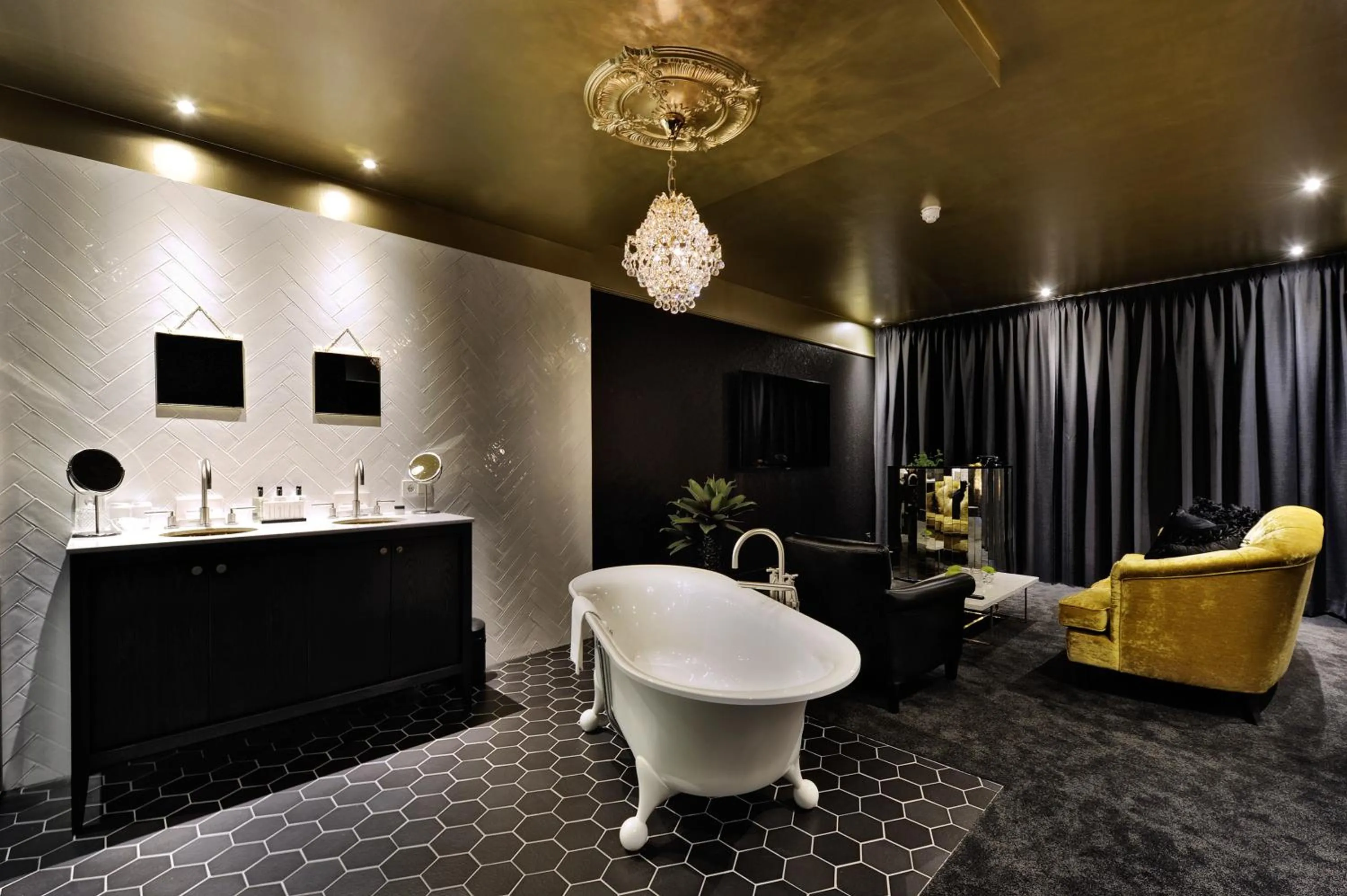 Bathroom in Van der Valk Hotel Sassenheim - Leiden