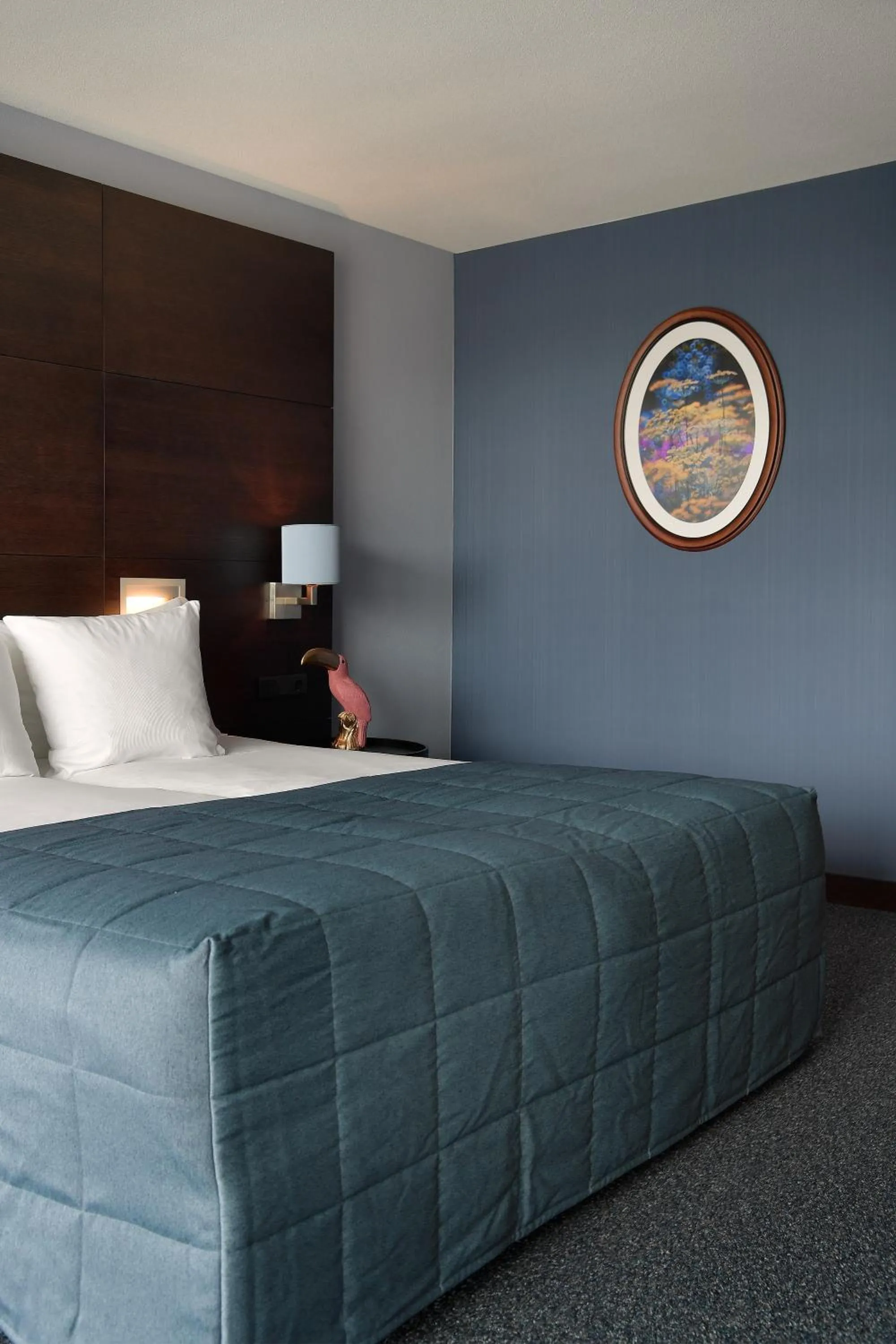 Photo of the whole room, Bed in Van der Valk Hotel Sassenheim - Leiden