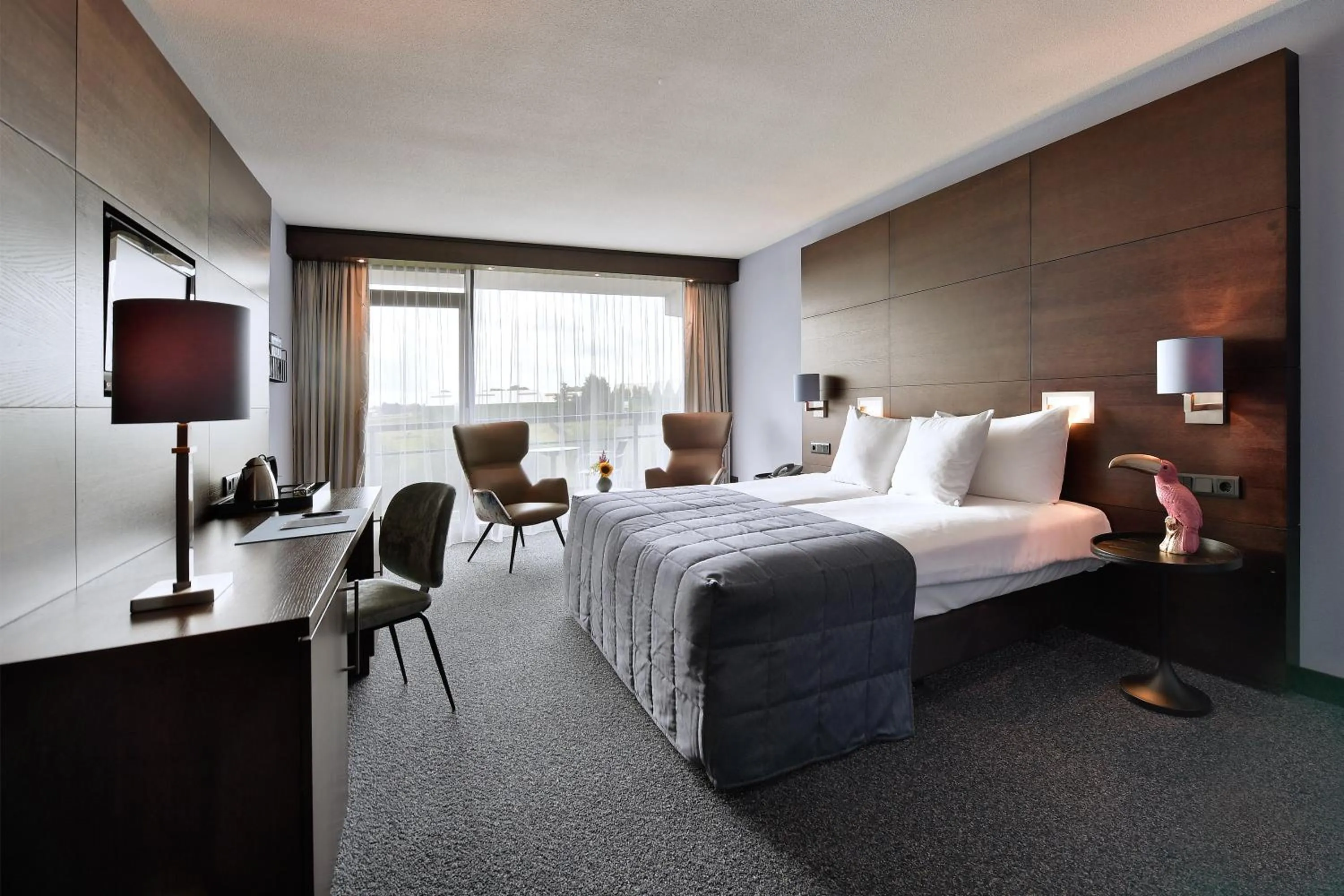 Photo of the whole room, Bed in Van der Valk Hotel Sassenheim - Leiden
