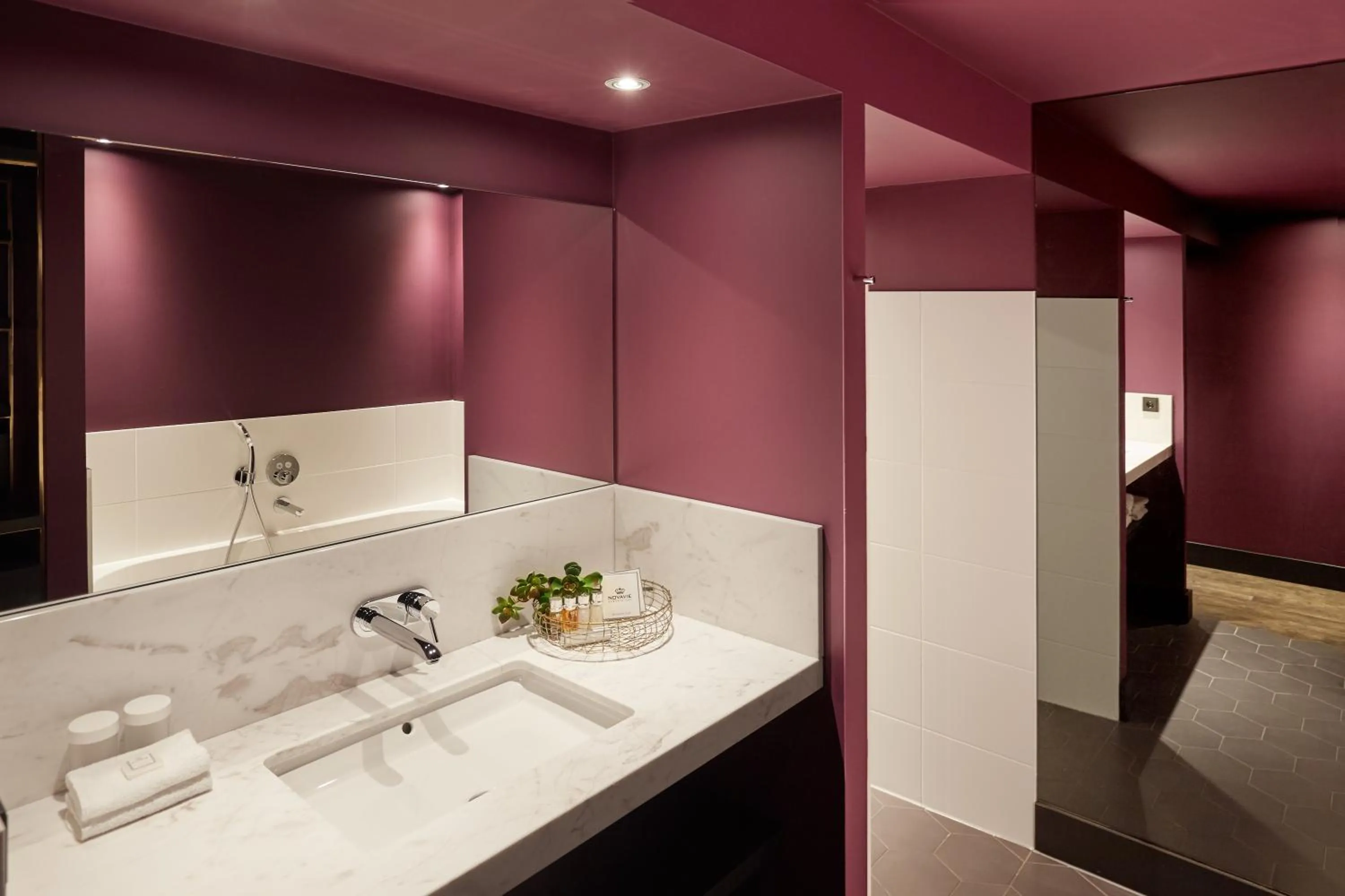 Superior Double Room in Van der Valk Hotel Sassenheim - Leiden