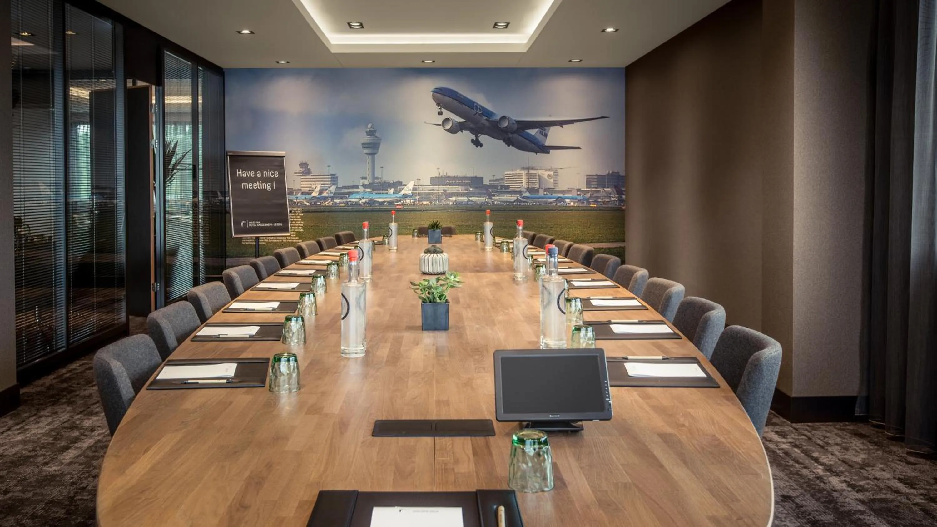 Business facilities in Van der Valk Hotel Sassenheim - Leiden