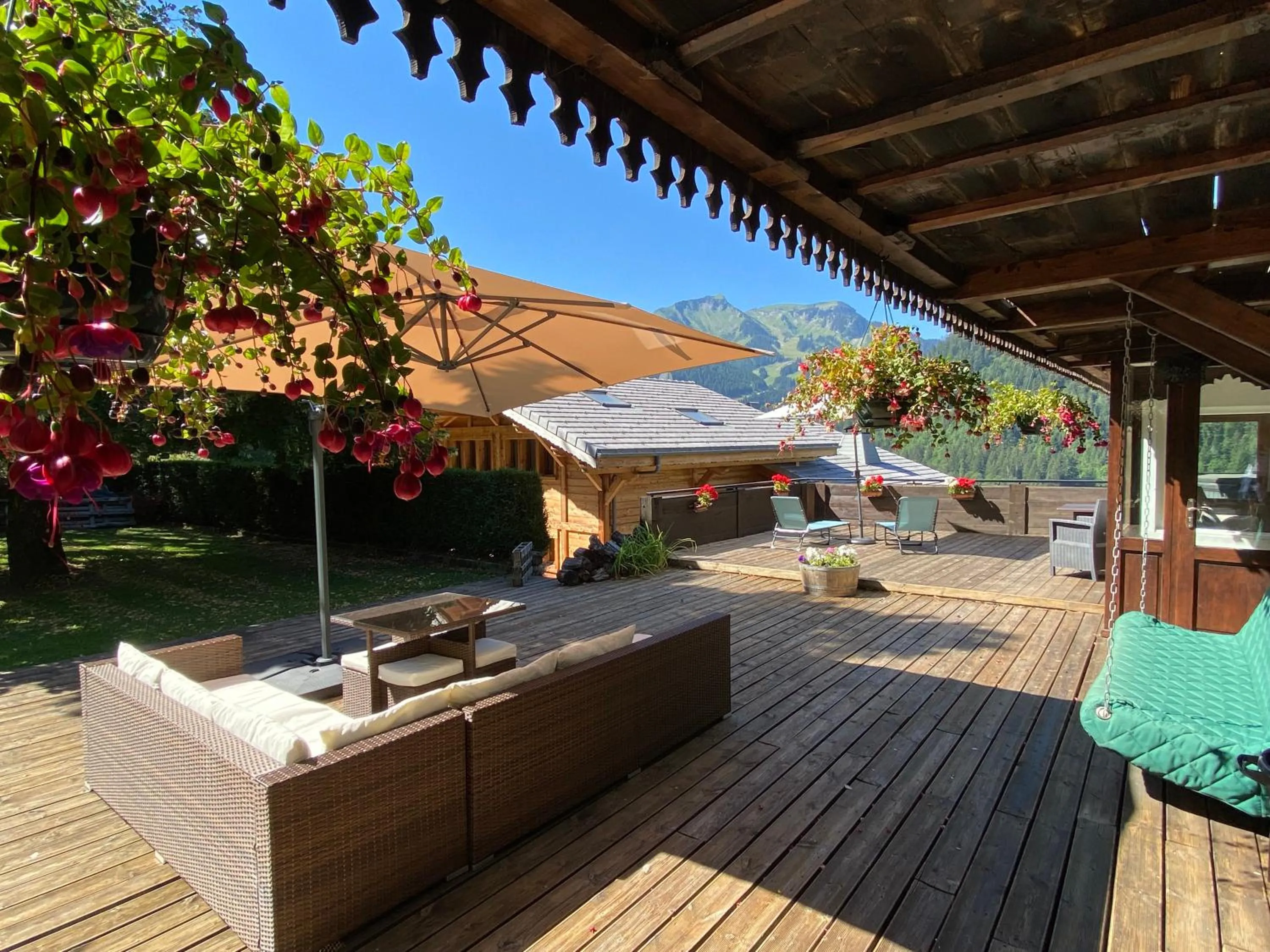 Patio in La Chaumiere - Luxury Traditional Chalet, Châtel