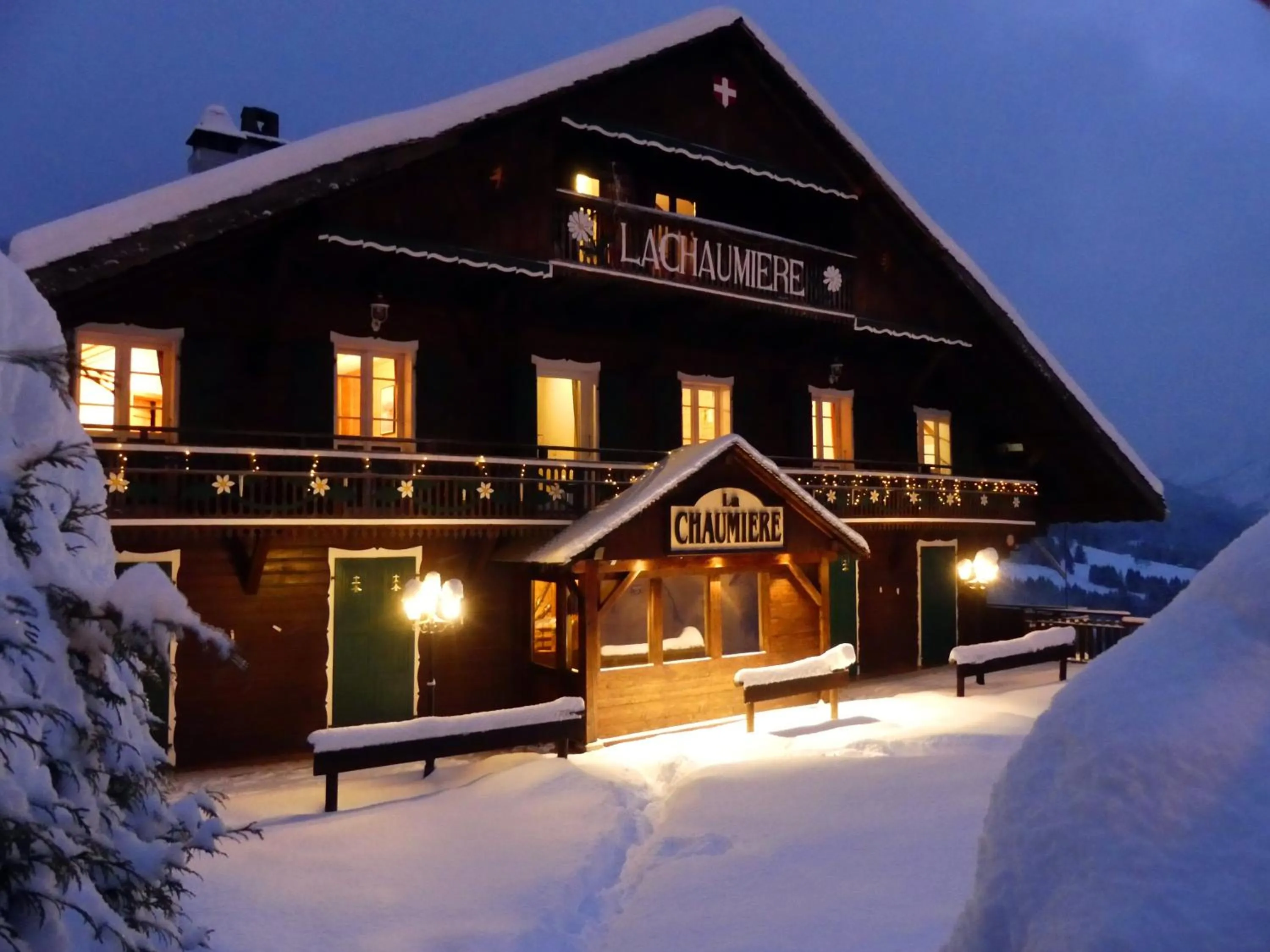 Property building in La Chaumiere - Luxury Traditional Chalet, Châtel