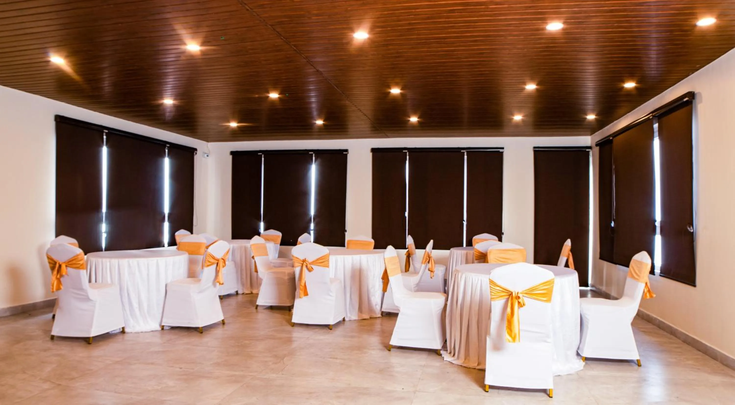 Banquet/Function facilities in Hotel Raj Ville - Darjeeling Hotel Near Mall Road