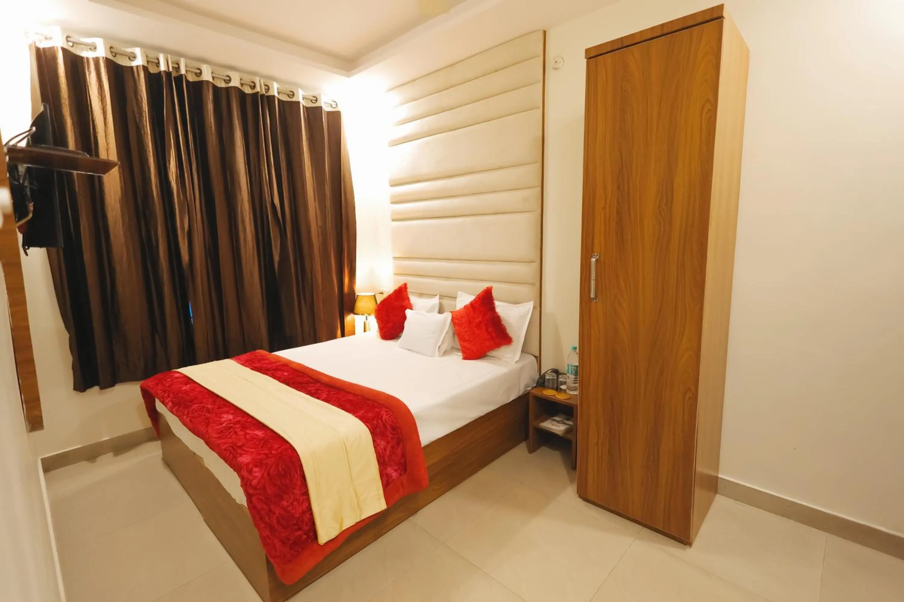 Bed in Hotel King City