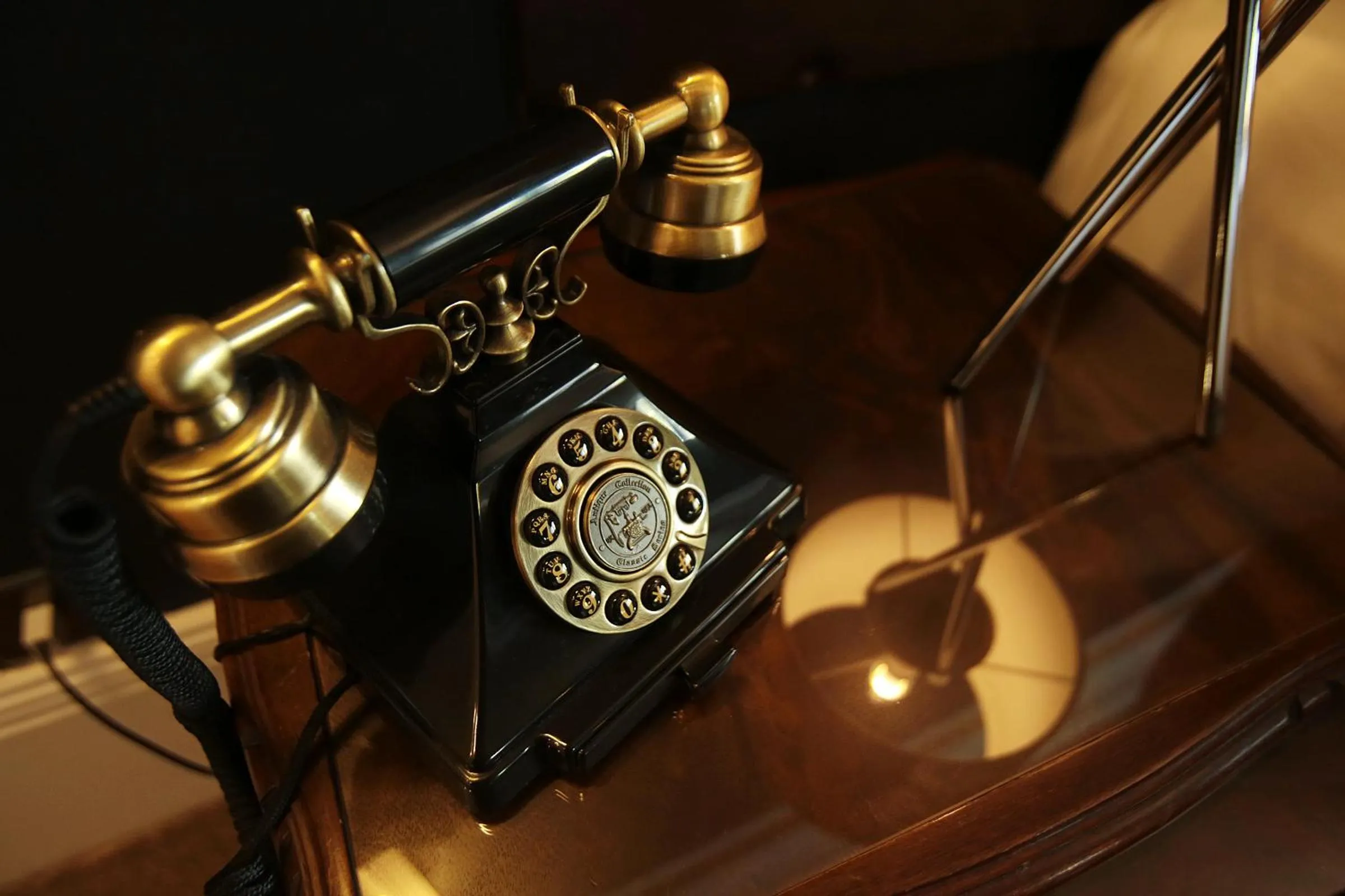 Communal lounge/ TV room in The Belhaven Hotel