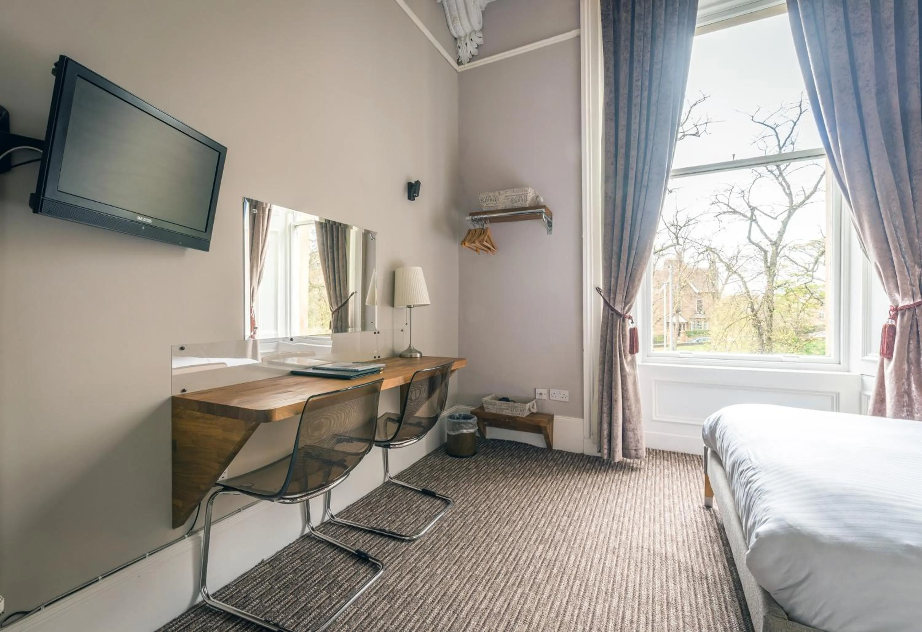 Bedroom, Bed in The Belhaven Hotel