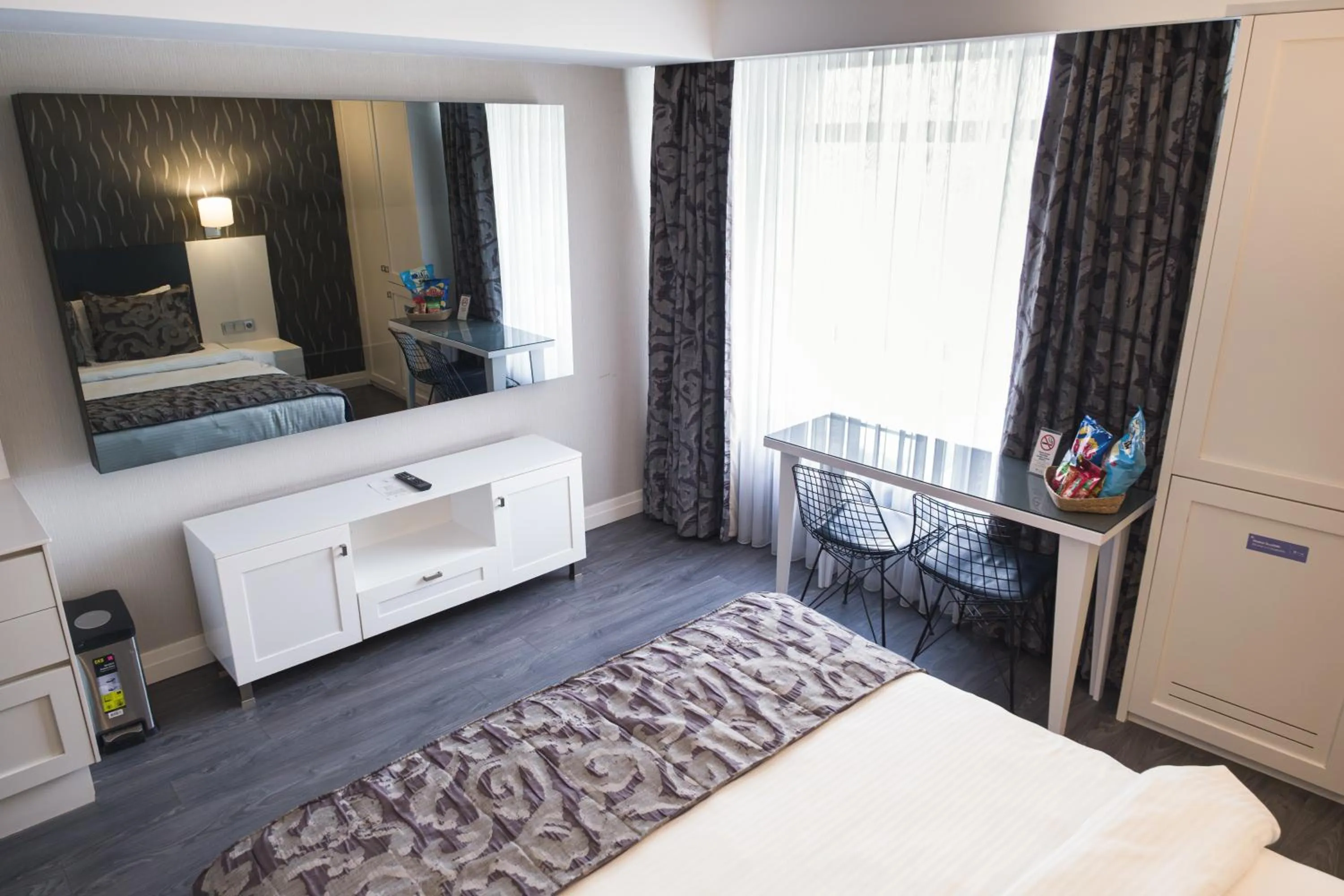 Bed in Riva Hotel Alsancak