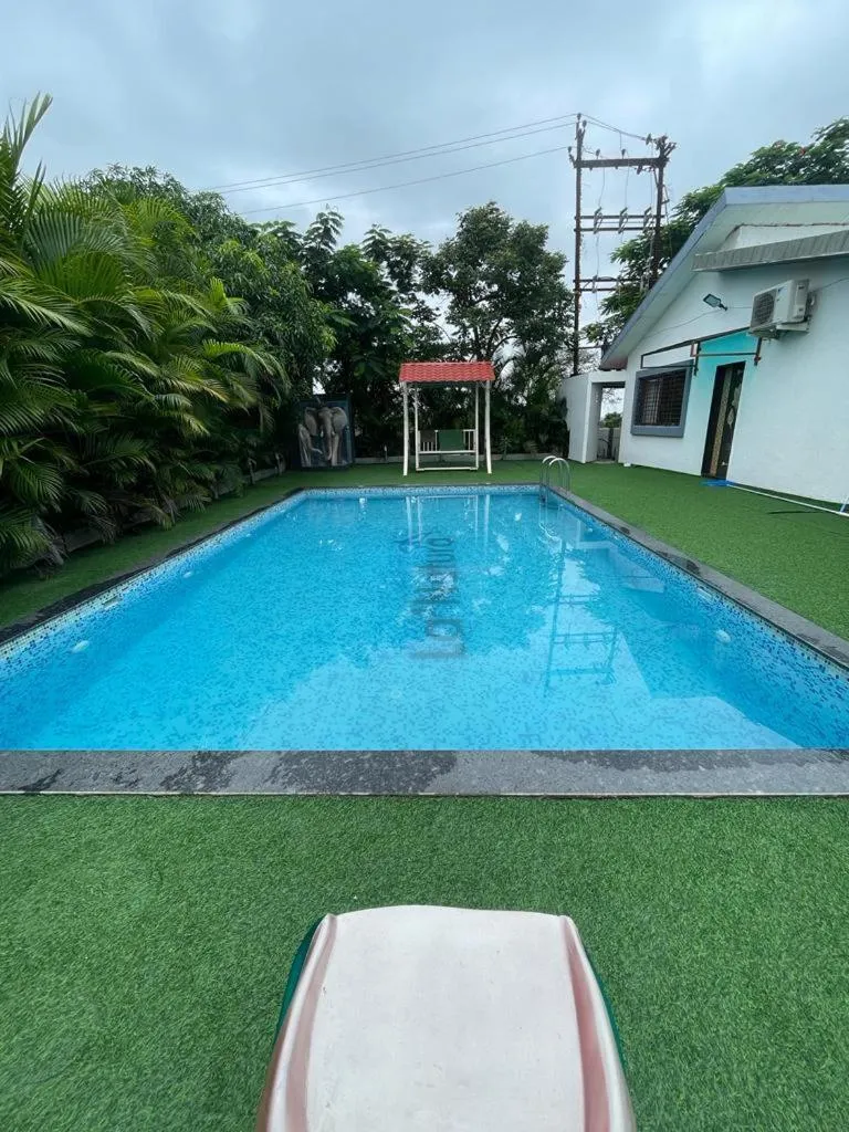 Swimming Pool in La Natura Villa