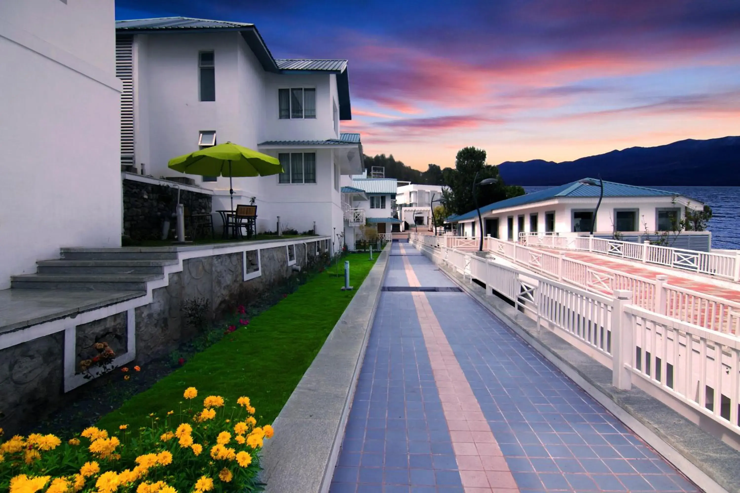 Le Poshe, Kodaikanal Le Poshe, Kodaikanal