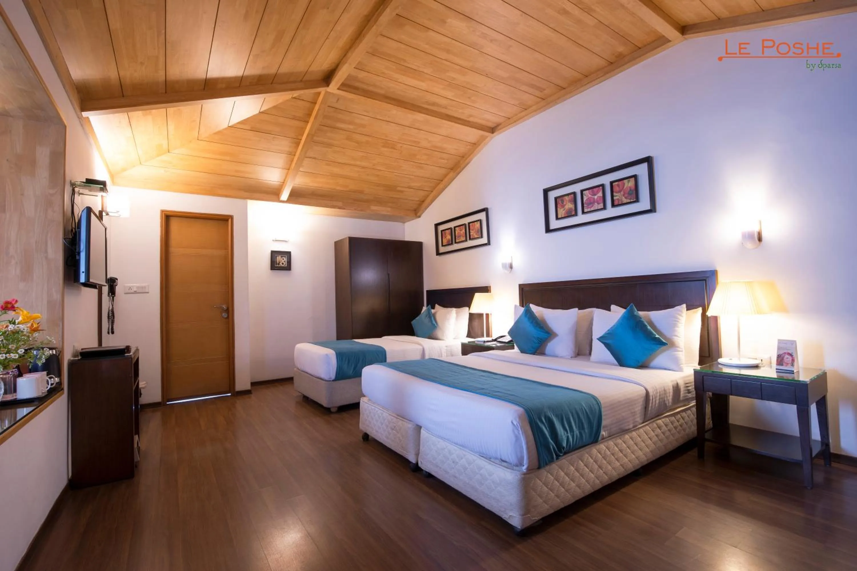 Bedroom, Bed in Le Poshe, Kodaikanal