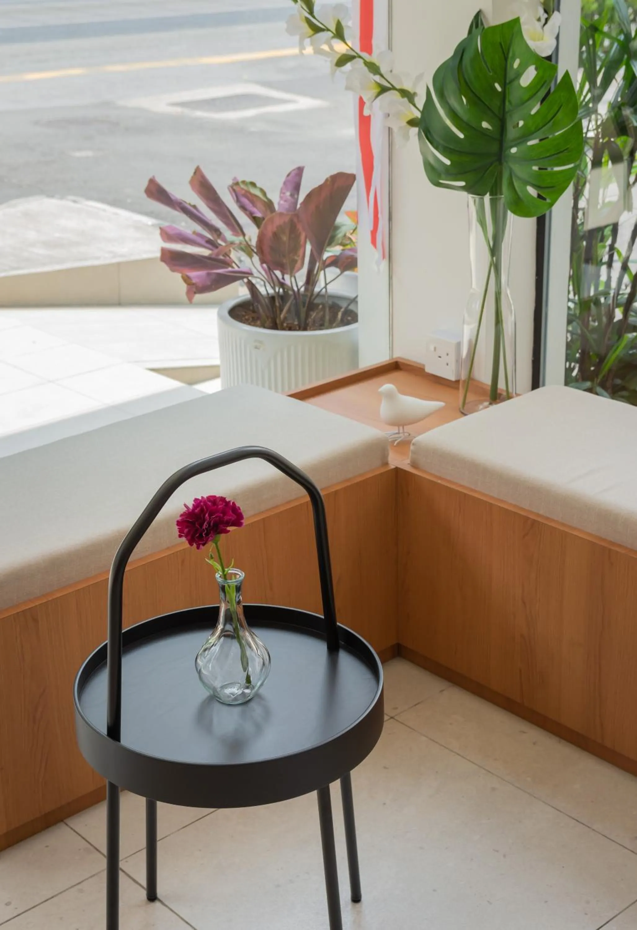 Lounge or bar, Bed in STAYS HOTEL