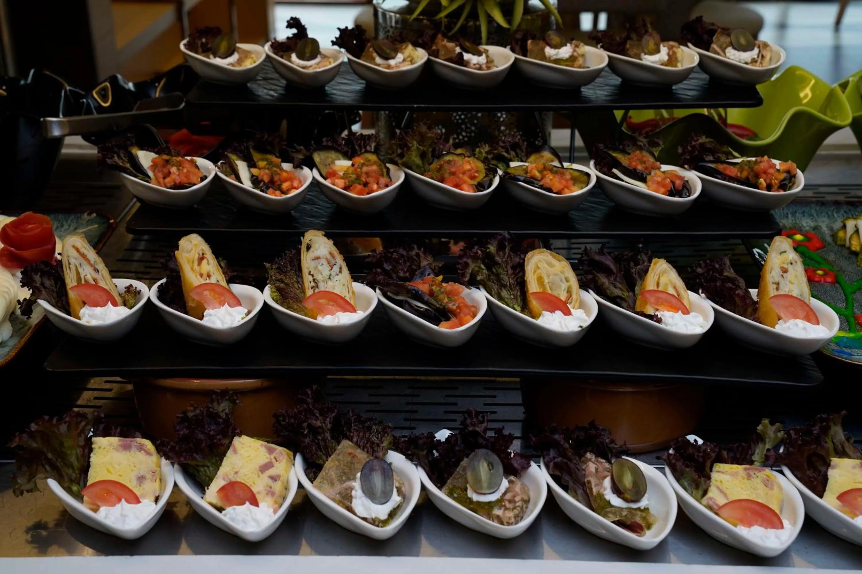 Food and drinks in Best Western Plus Danat Almansak Hotel