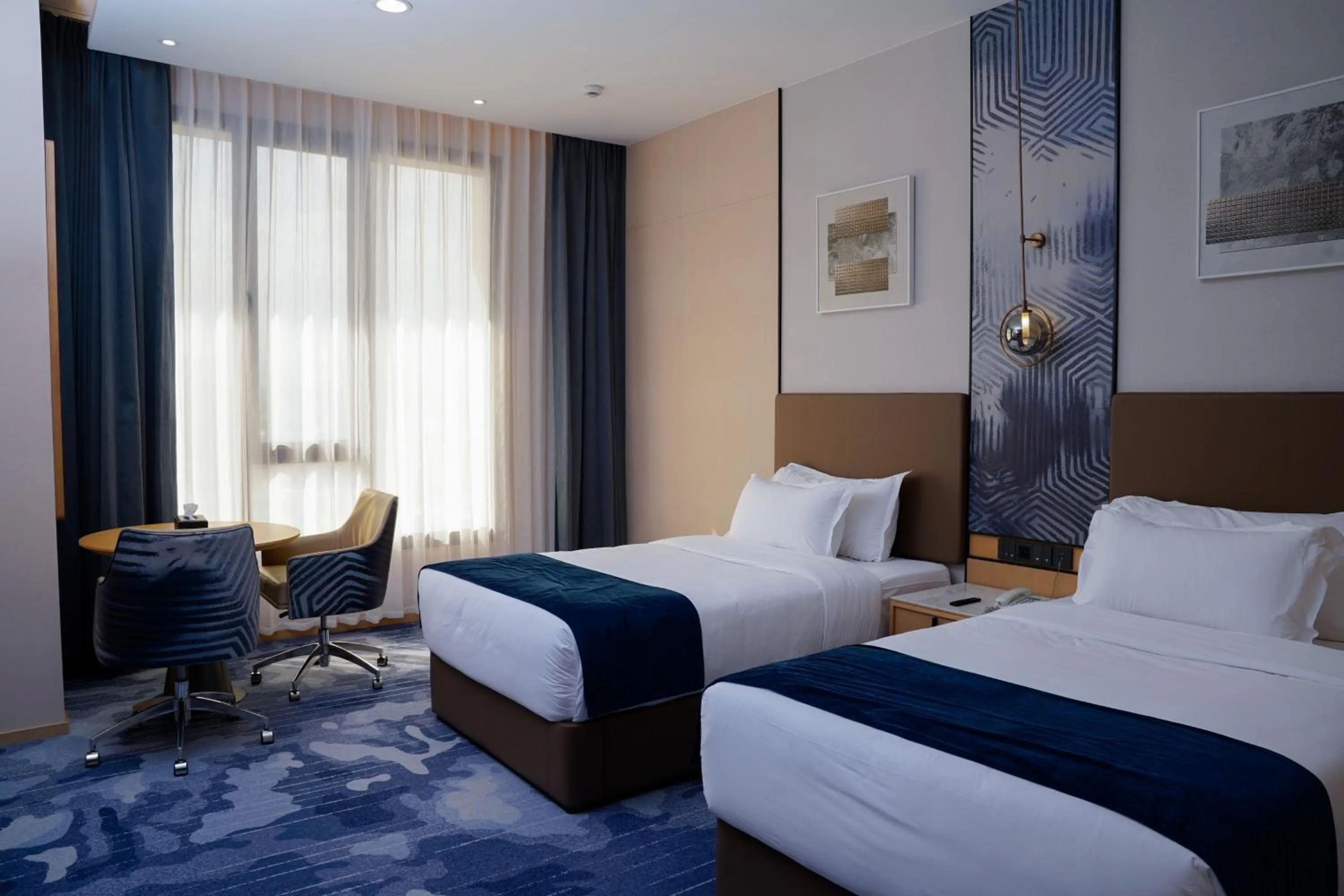 Bed in Best Western Plus Danat Almansak Hotel