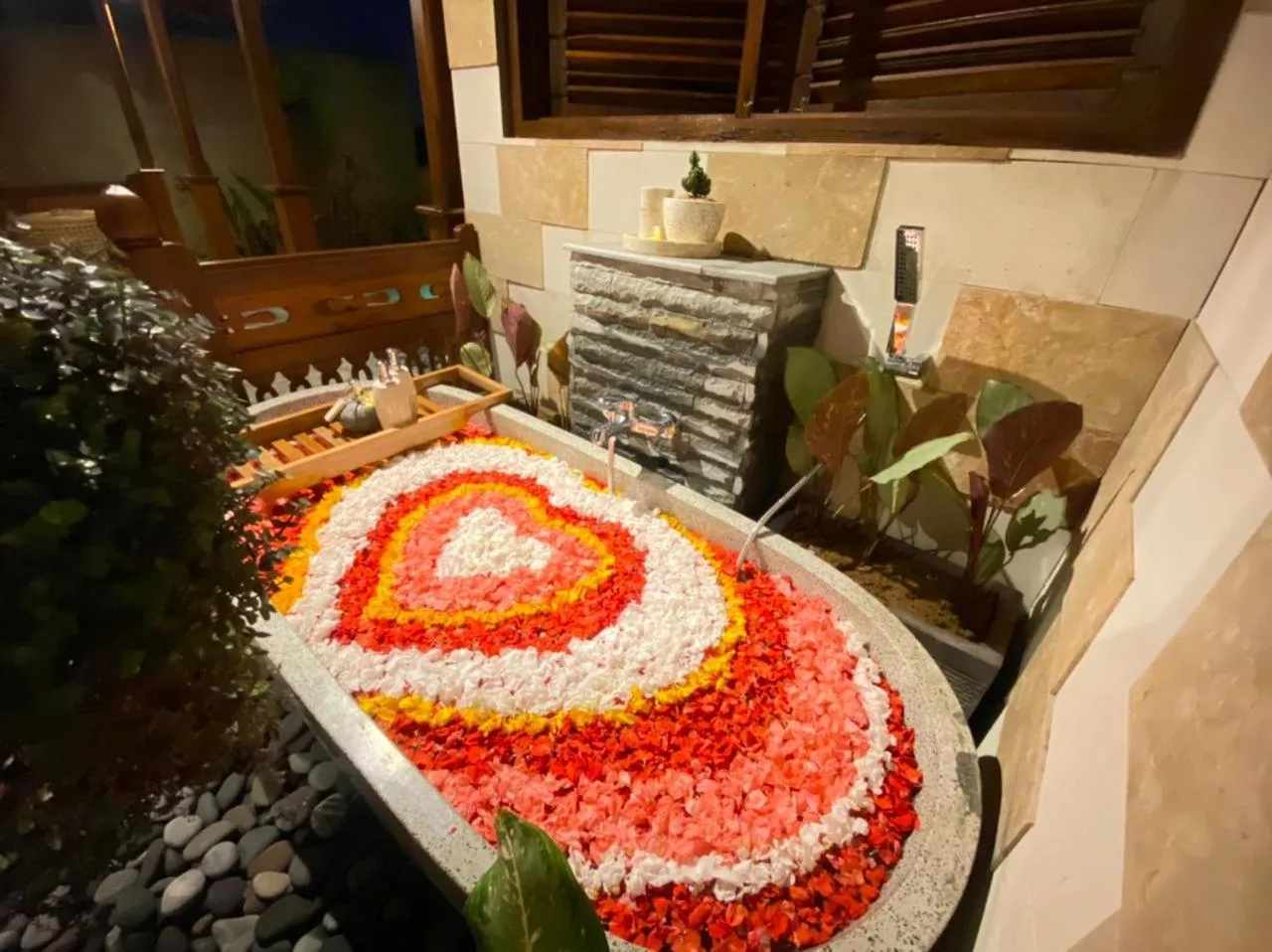 Bath in Barong Bali Resort Ubud