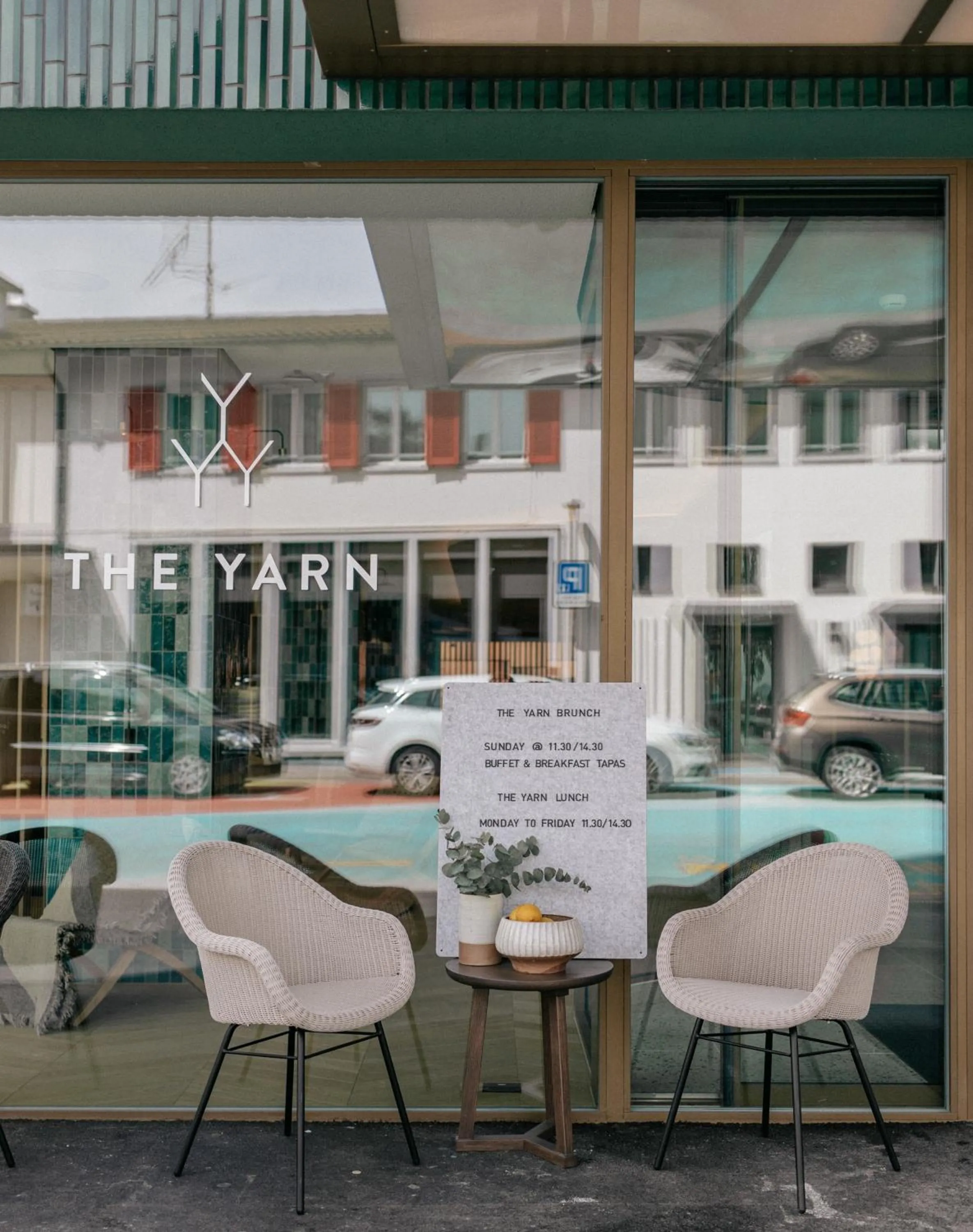 Restaurant/places to eat in The Yarn Design & Business Hotel